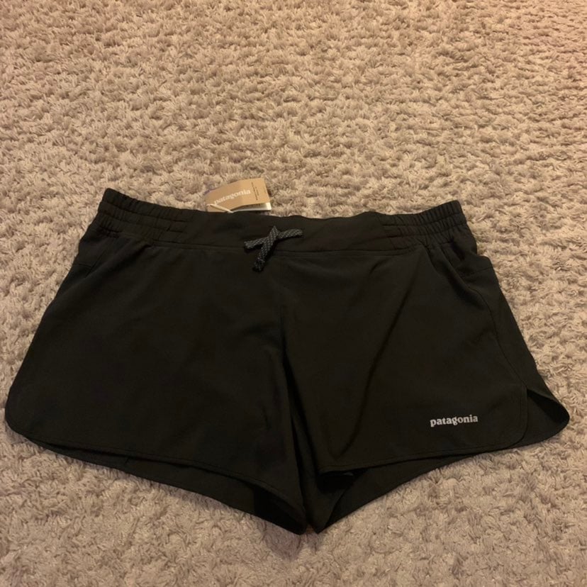 Women's Patagonia Nine Trails Black 4 Shorts