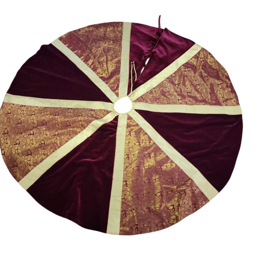 Christmas Tree Skirt Velvet Maroon And Gold 52" Across Wirh Ties