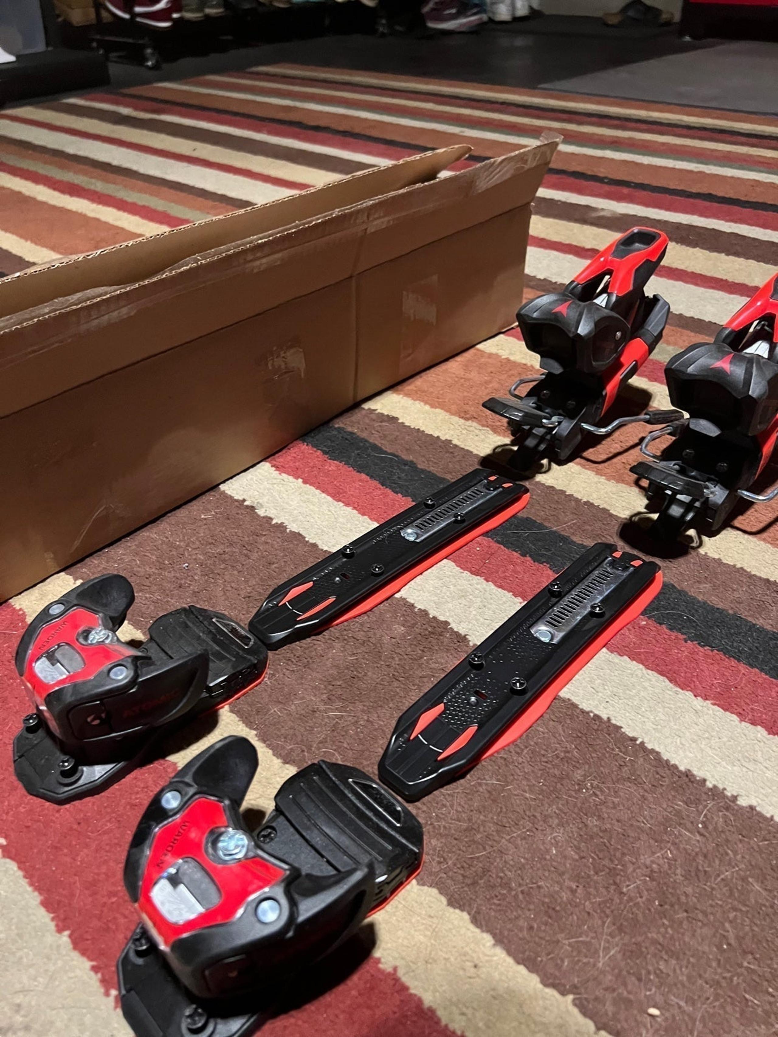 ATOMIC WARDEN 11 MNC SKI BINDINGS 2022