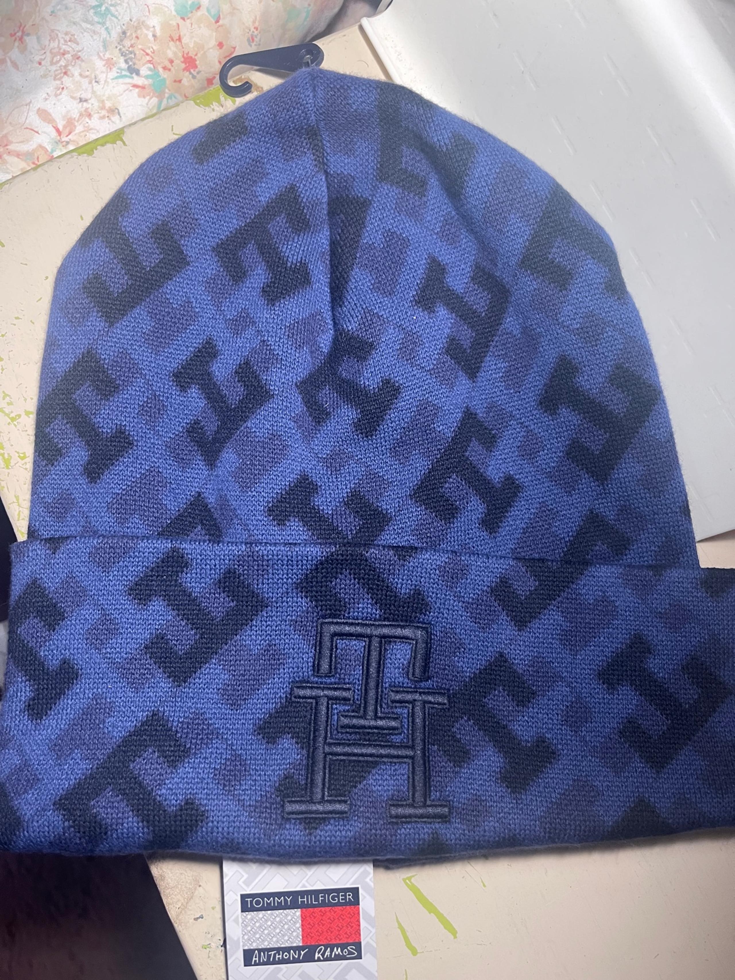 Tommy Hilfiger Beanie one size brand new