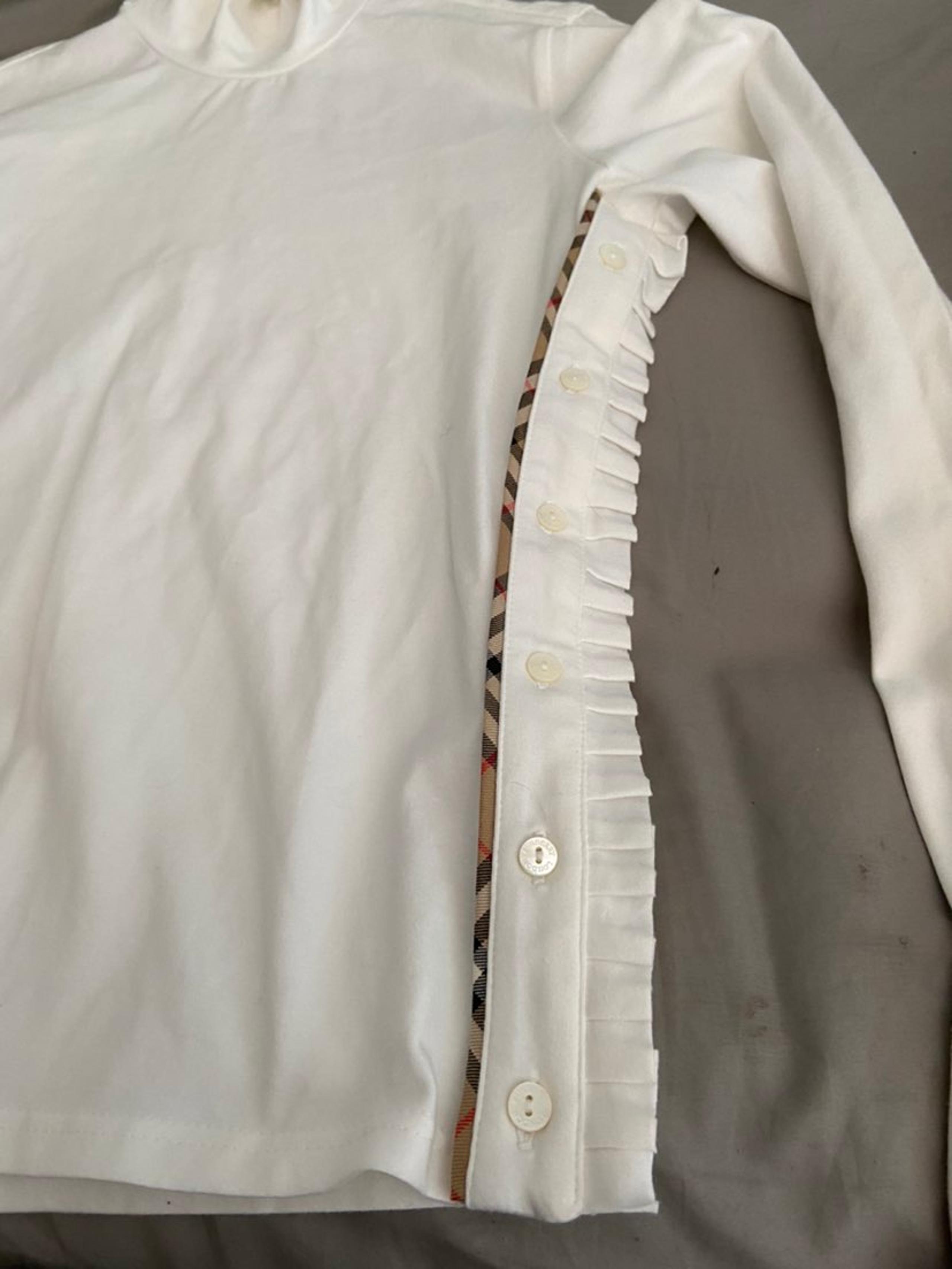 Burberry white turtleneck