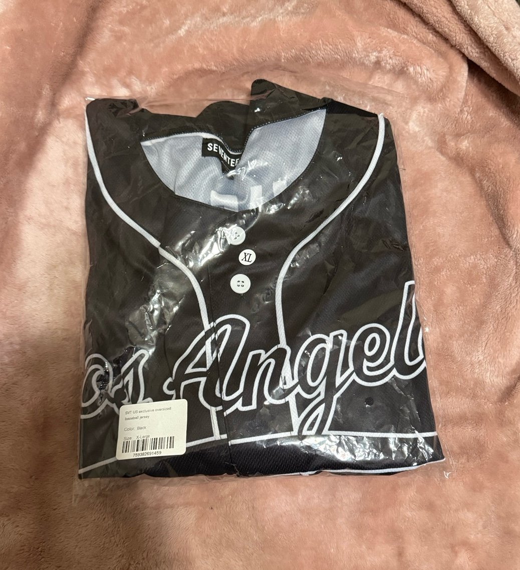 Seventeen The city LA pop up baseball jersey XL