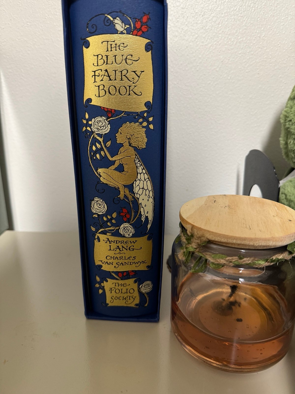 The Blue Fairy Book - Andrew Lang Folio Edition