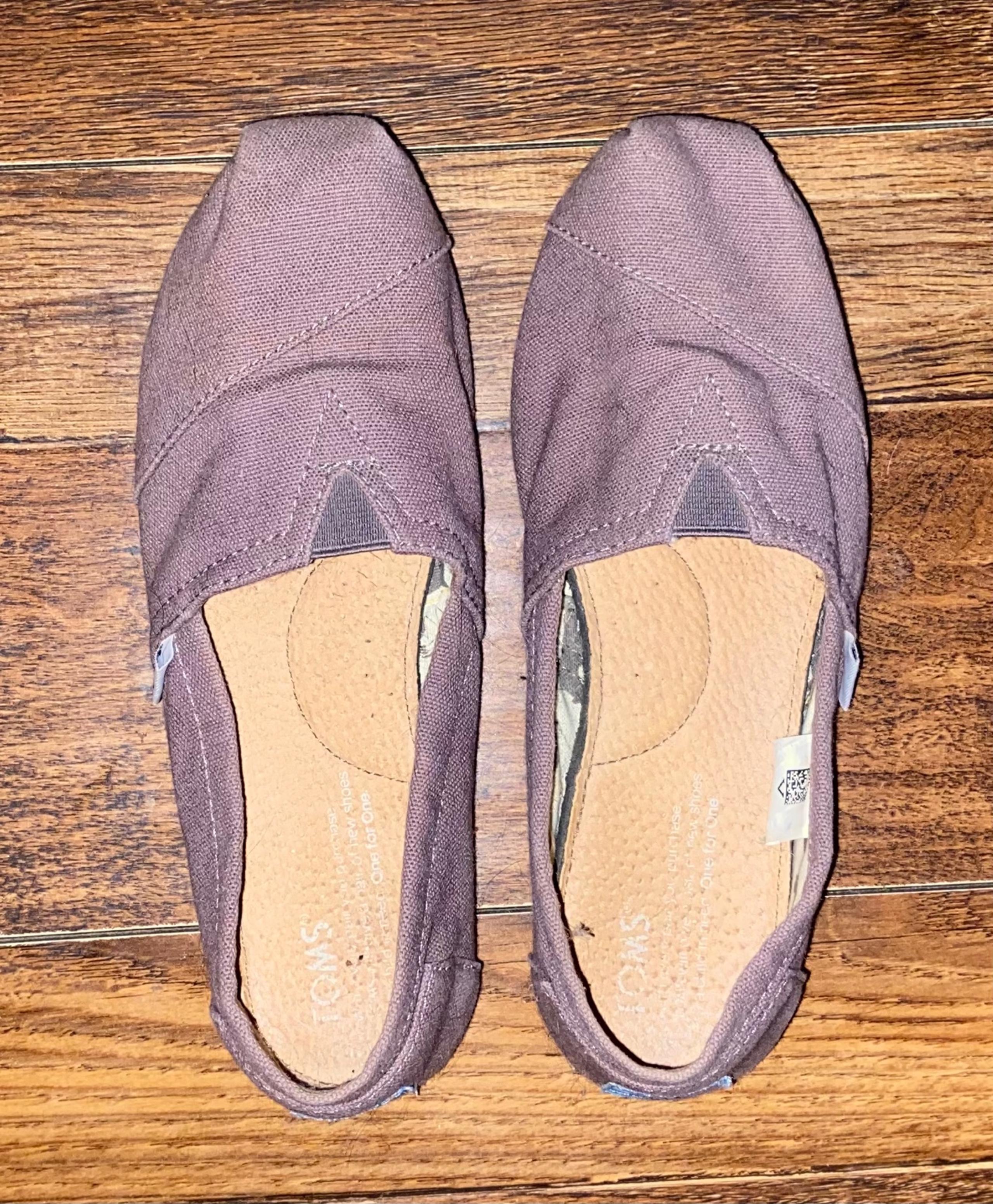 Tom’s loafers Womens Size 6 - TOMS