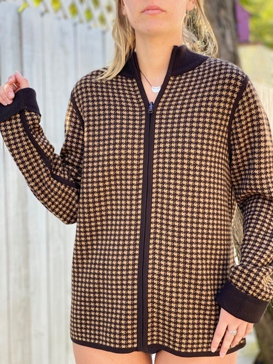 I LOVE THIS SWEATER HOUNDSTOOTH CLASSIC