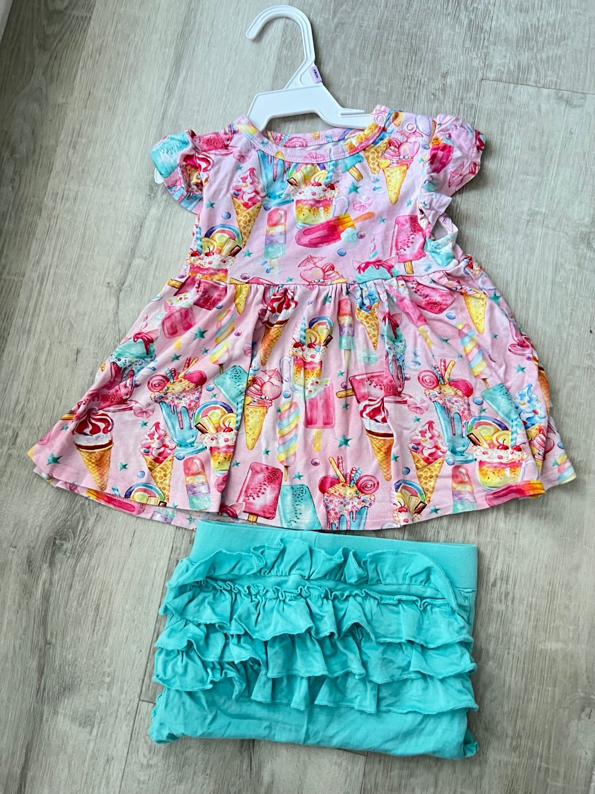 Posh peanut candy sweets print bummie set Priscilla 2T