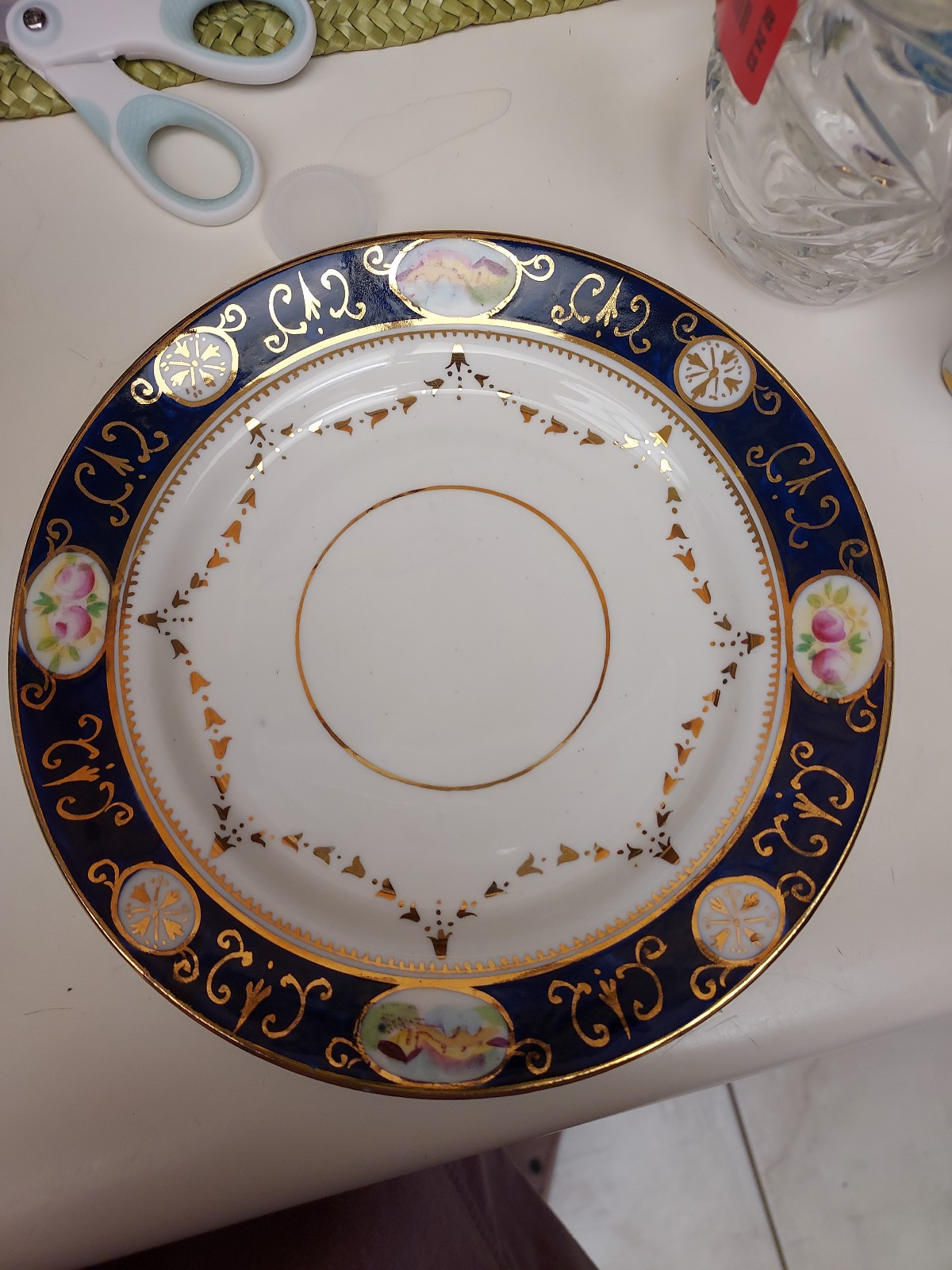 A four piece place setting DUCHESS CHINA