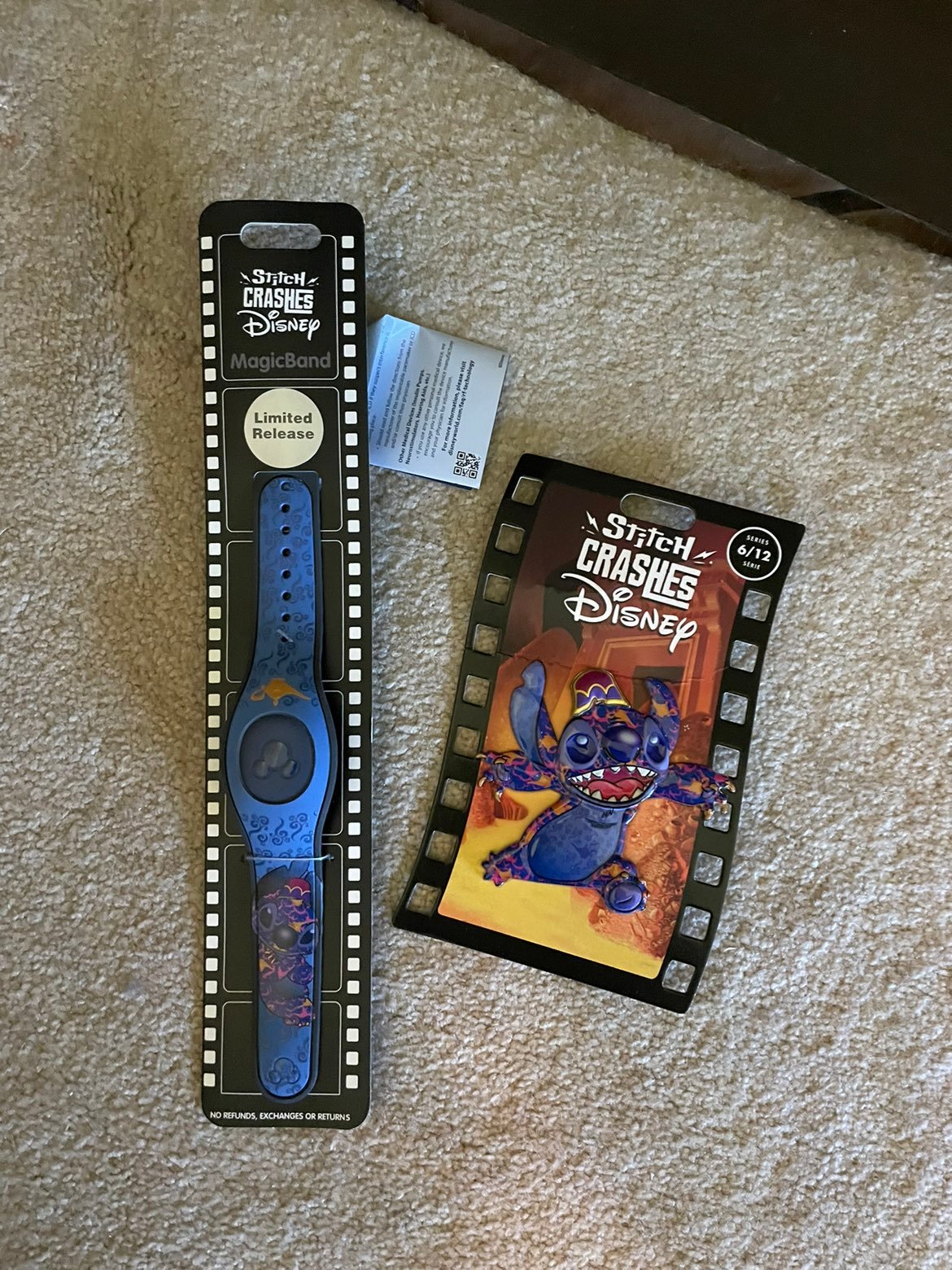 Stitch crashes disney aladdin and pin disney