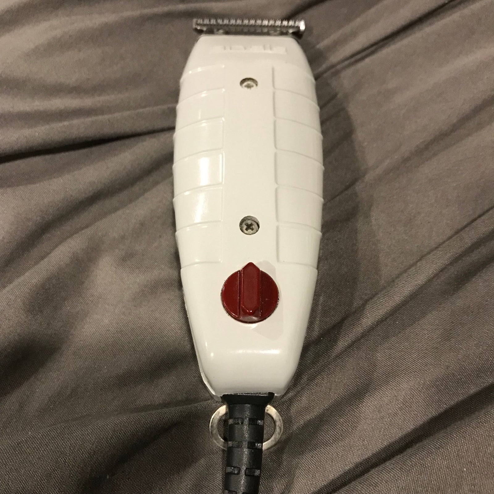 ANDIS USA Model G Professional T-Outliner Close-Cutting Hair Trimmer Clippers