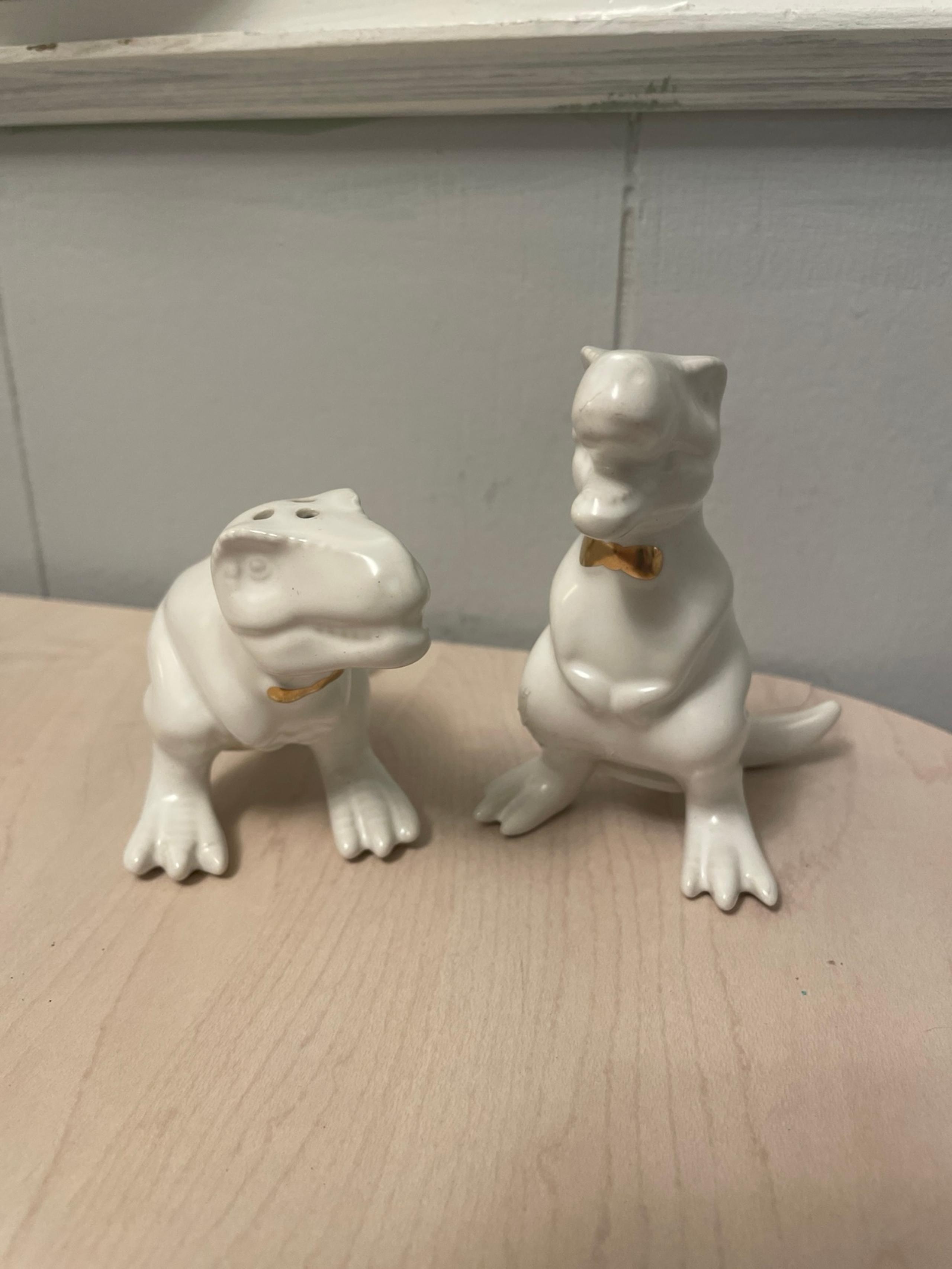 Ceramic salt & Pepper Dinosaurs with gold bow ties
