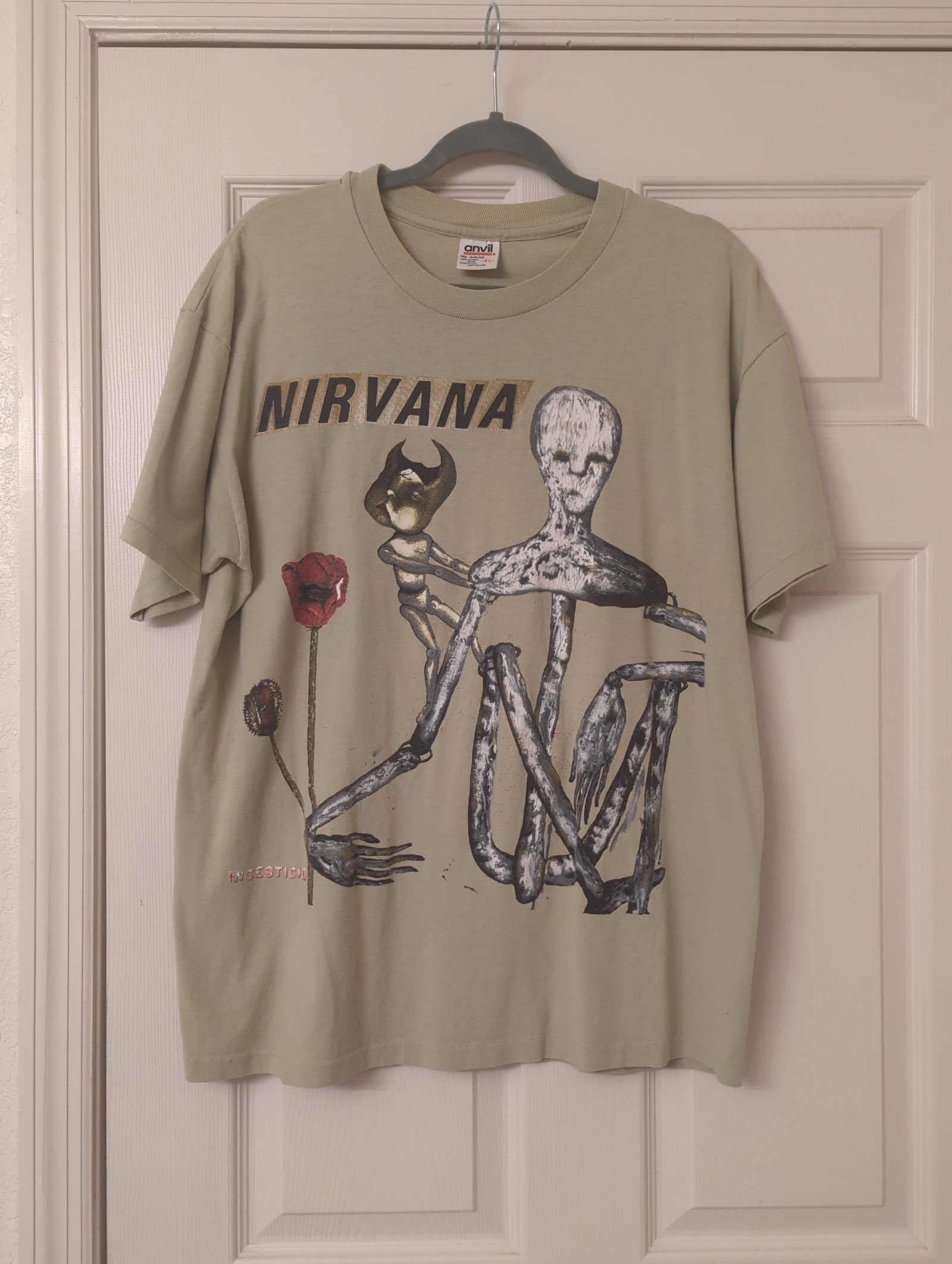 Vintage Nirvana incesticide tee.