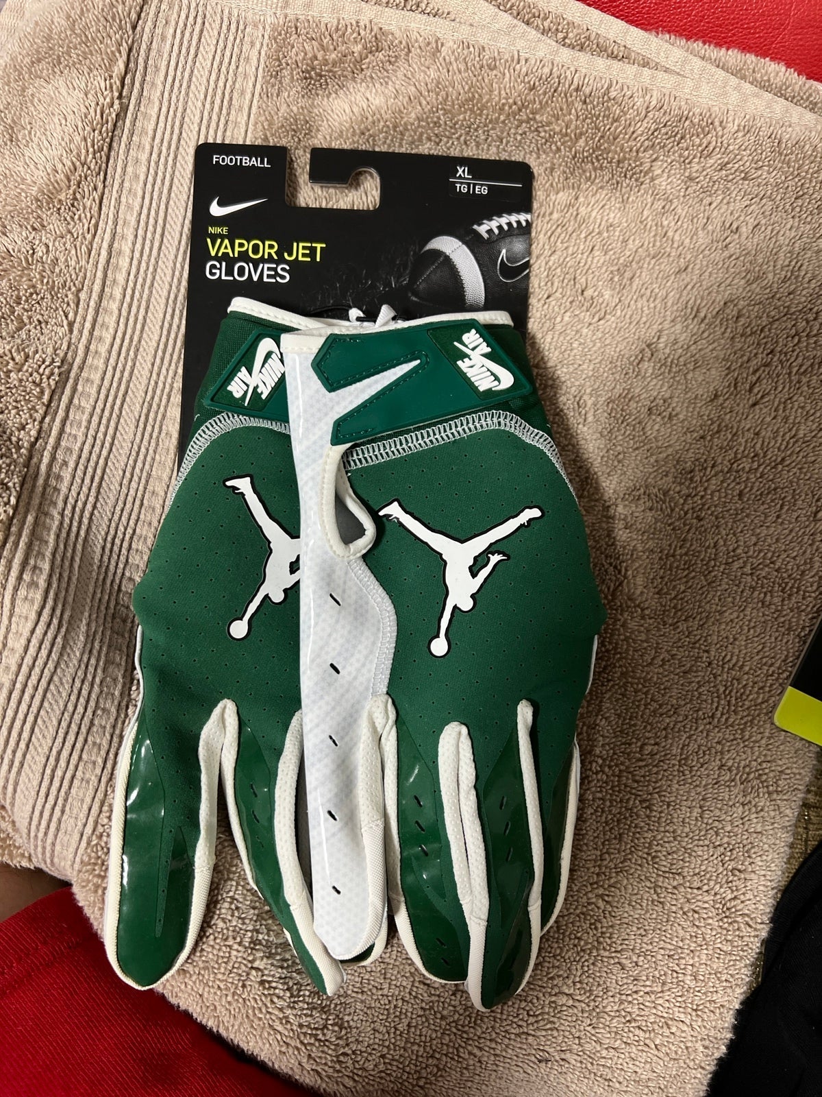 Nike Air Jordan Vapor Jet Football Gloves - Sport House