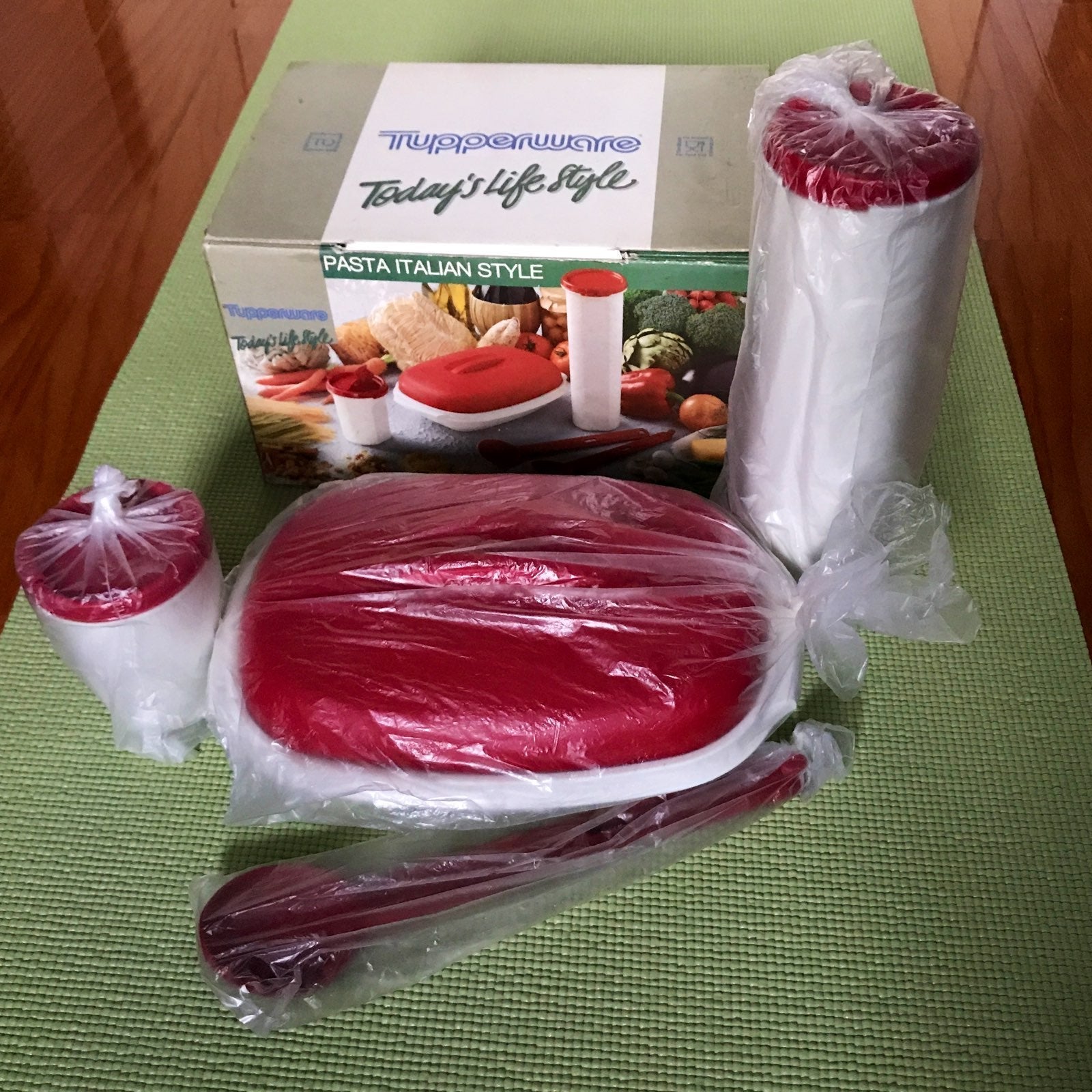 Tupperware Pasta Italian Style Pasta Set
