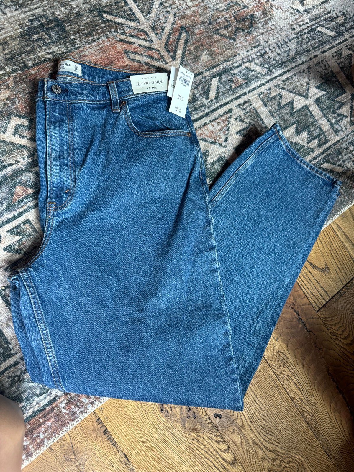 ABERCROMBIE AND FITCH JEANS