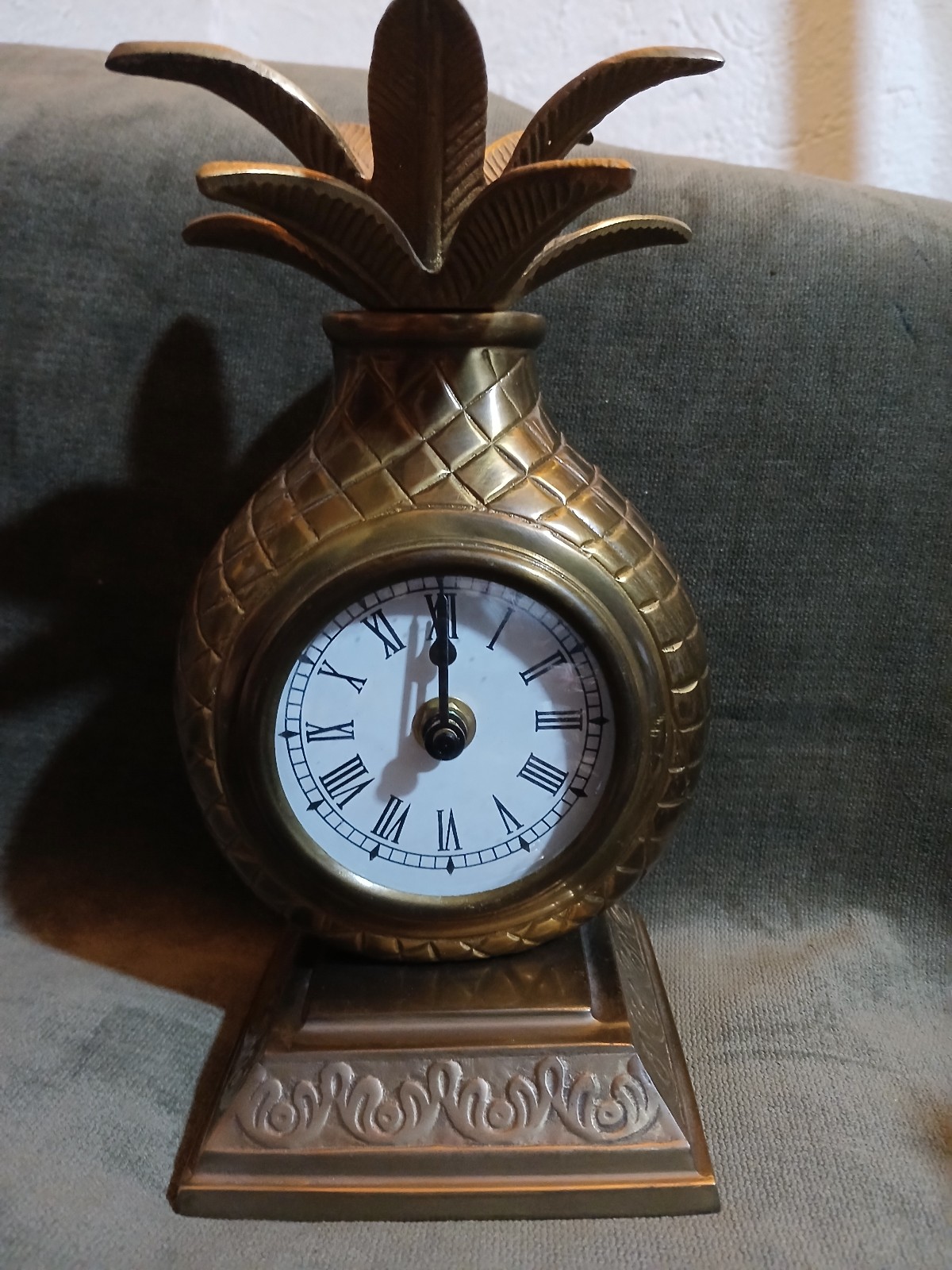 Brass Gold Pineapple Clock