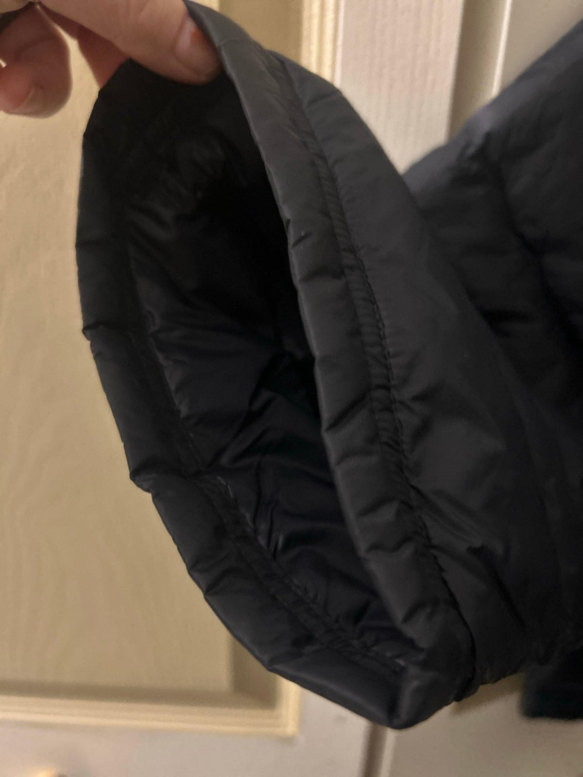 Black Eddie Bauer Cirruslite down jogger