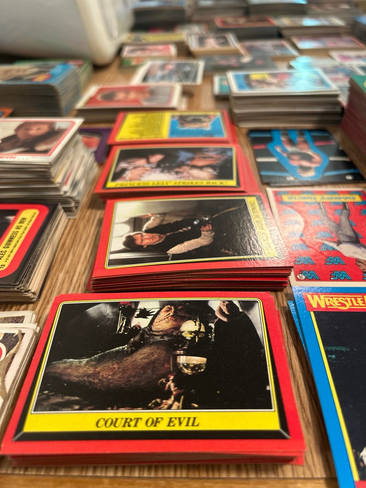 119 red and orange borders 1983 Star Wars ROTJ cards/stickers