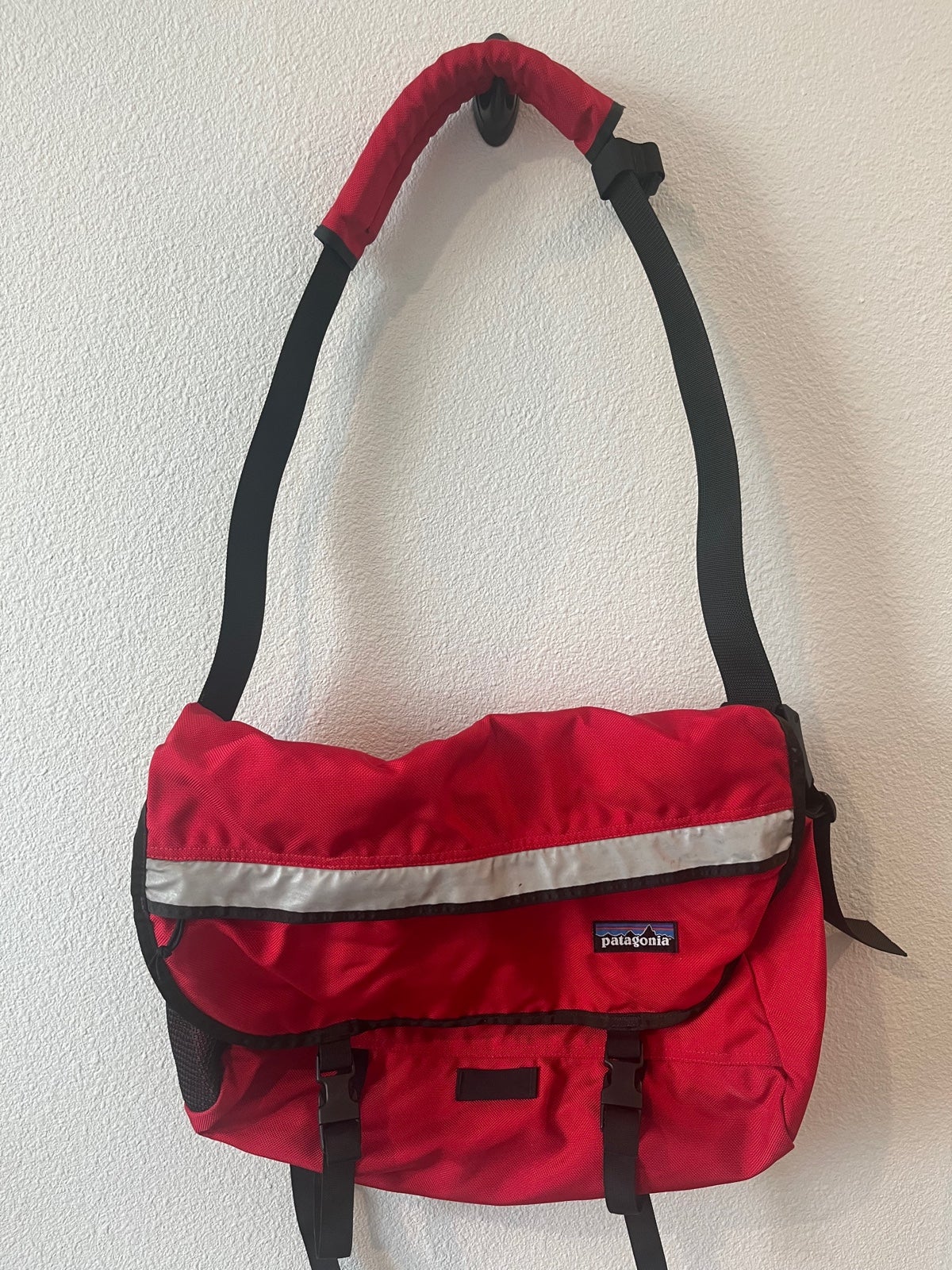 Vintage hard to find Large Red Patagonia messenger bag