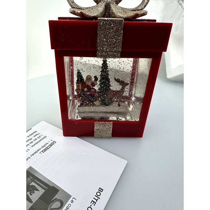 Avon Gift Box Light-Up Snow Globe NIB RS 17 Collectible