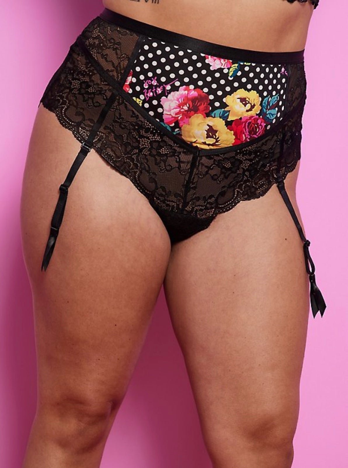 BETSEY JOHNSON HIGH WAIST CHEEKY GARTER PANTY - LACE FLOWERS BLACK