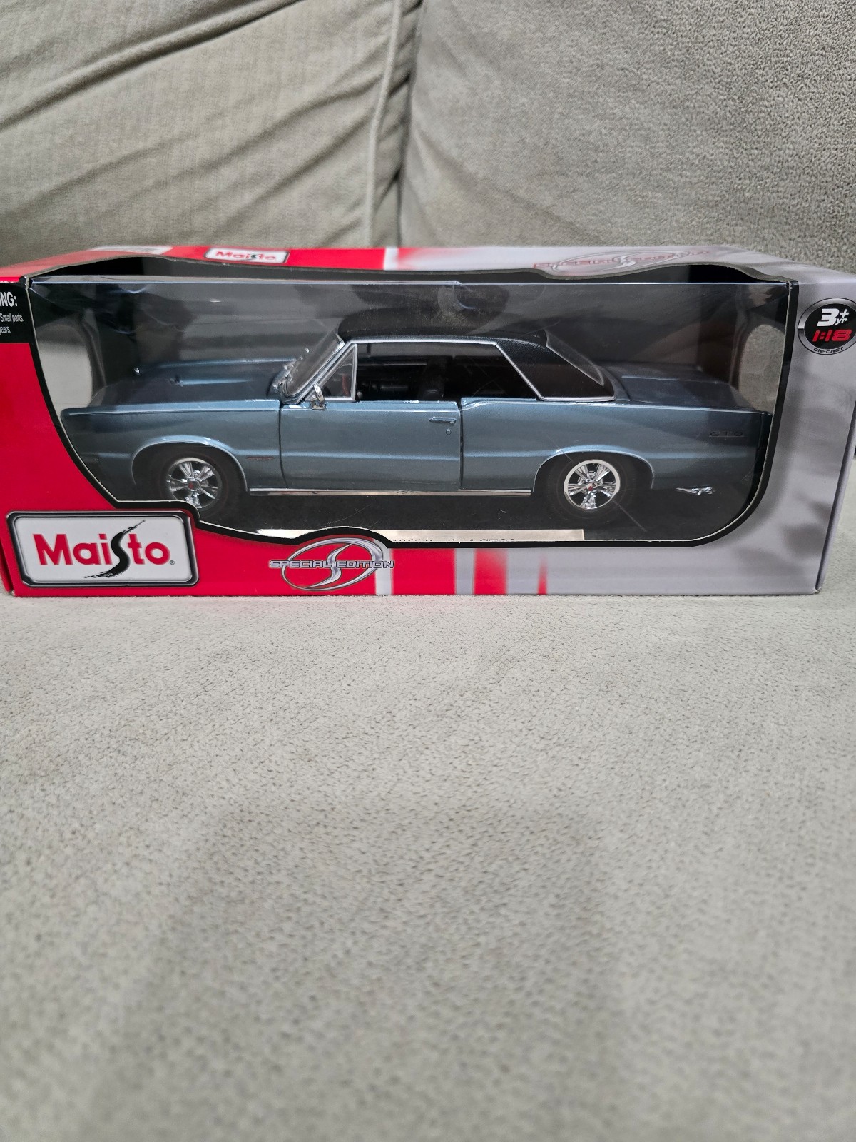 Maisto car