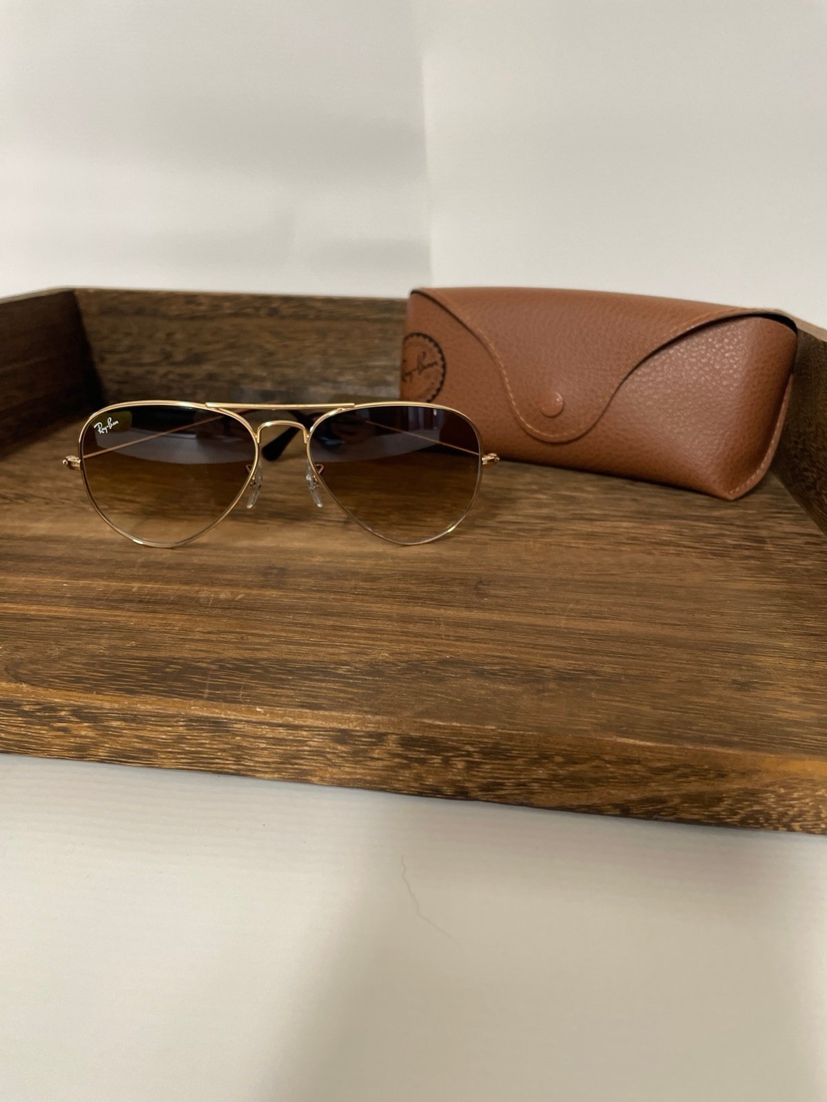Ray Ban aviator, gold frame sunglasses