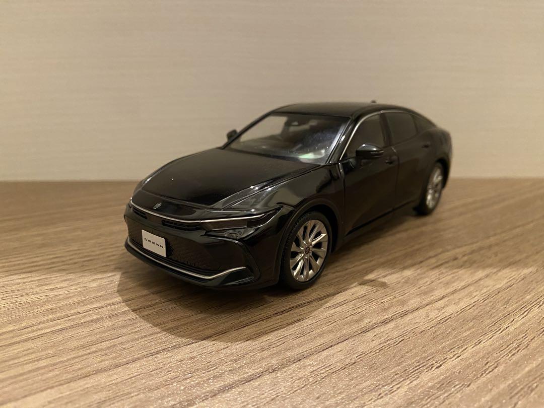 1/30 Toyota New Crown Color Sample Miniature Car Black