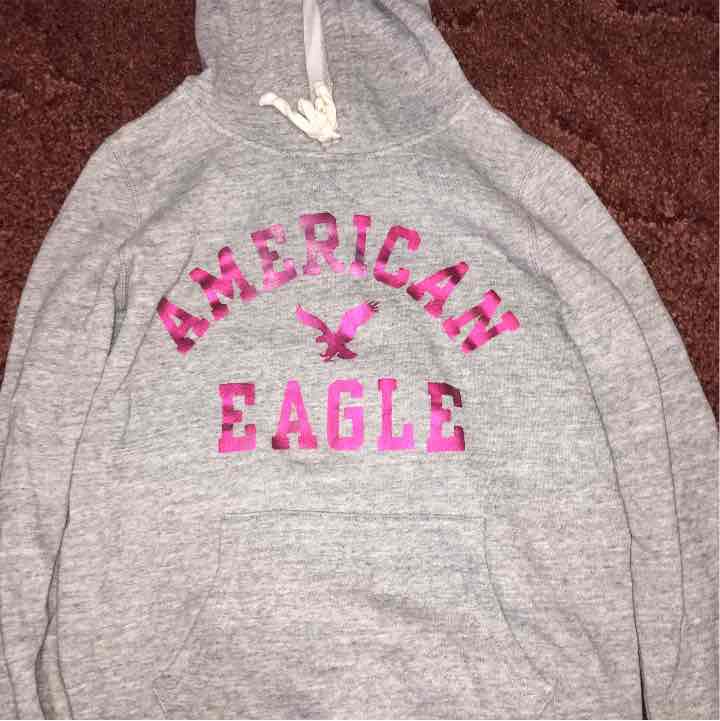 American Eagle Sweatshirt !