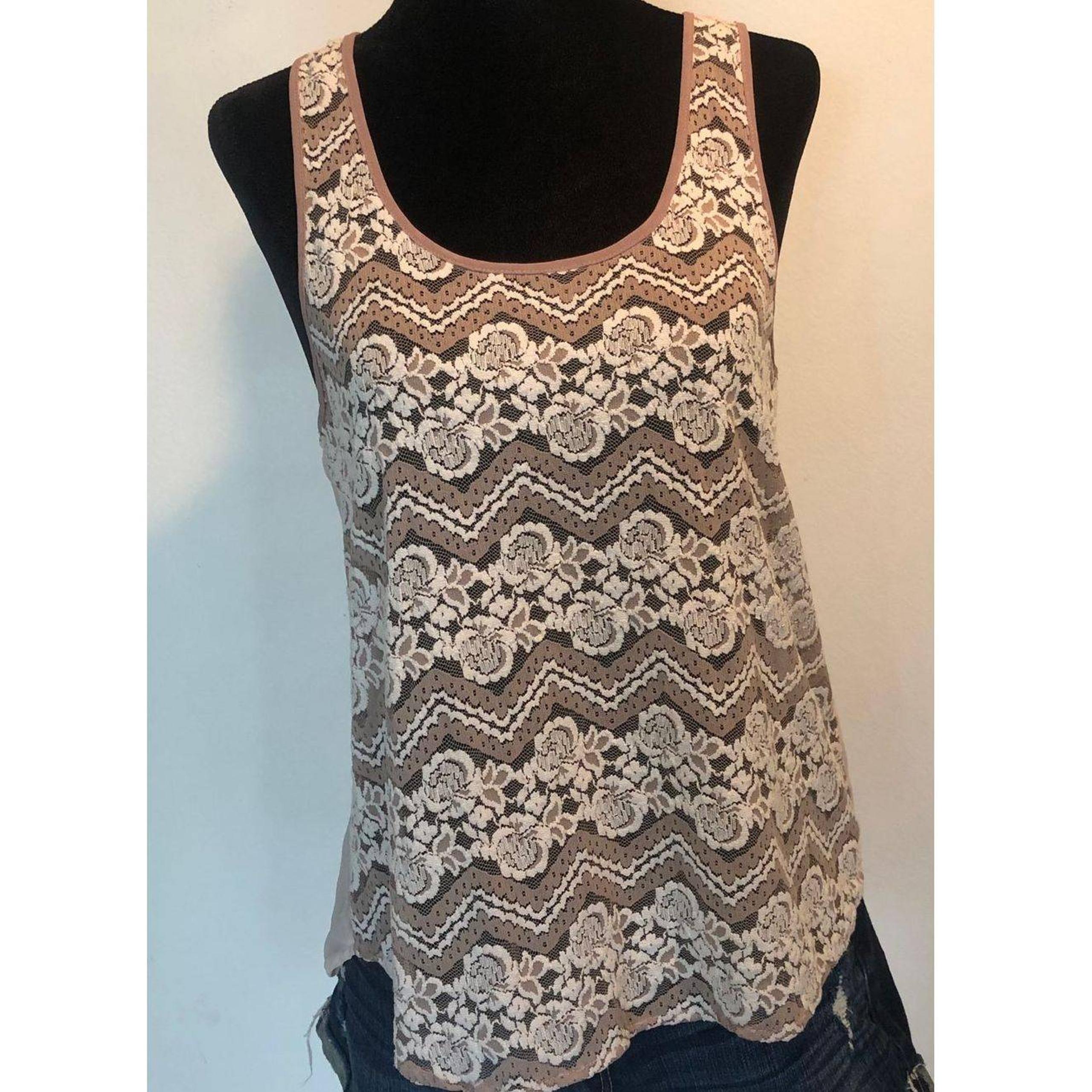 Chloe K-Nude Floral Lace High-Low Tank-S