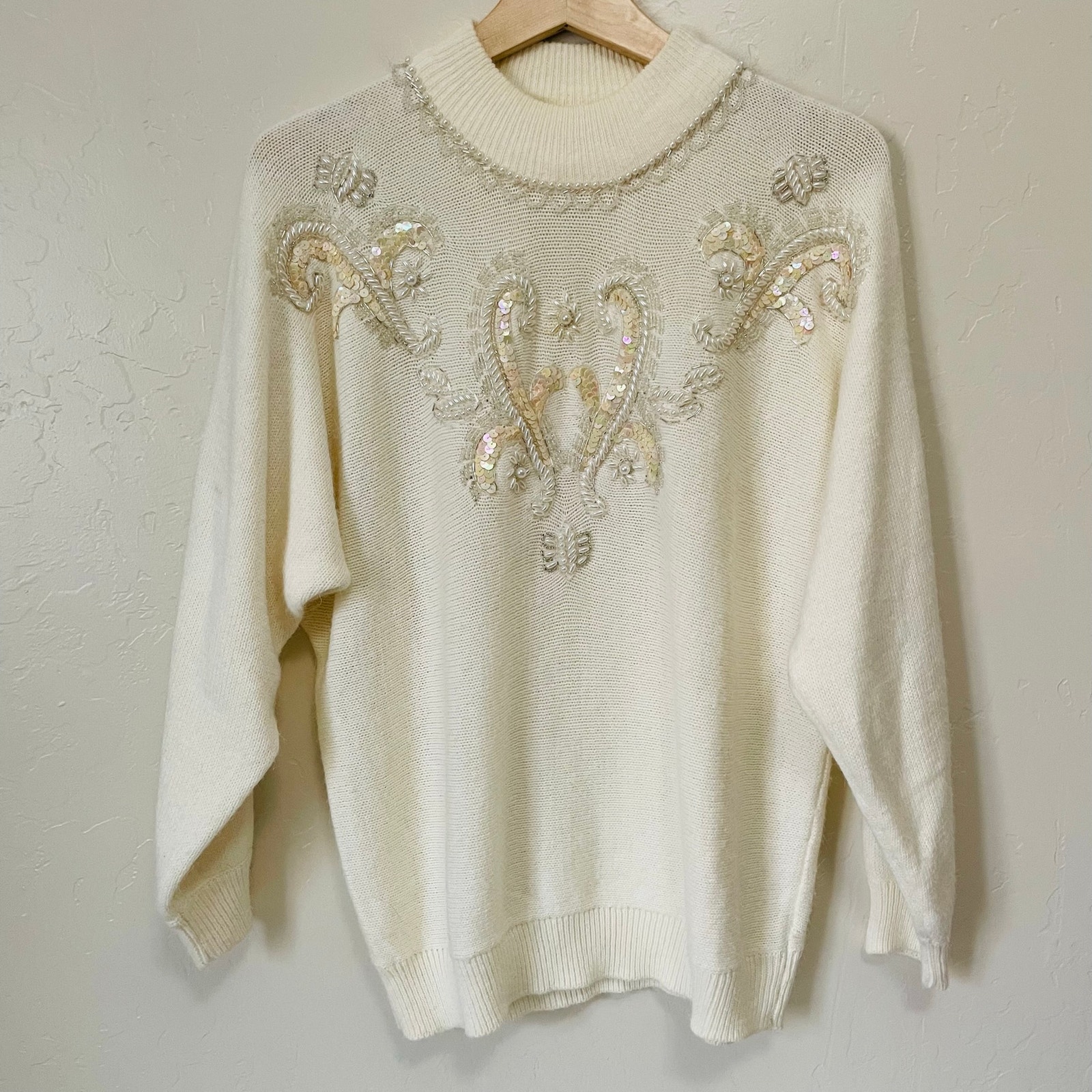 VINTAGE 80's Alfred Dunner Cream Beaded Long Sleeve Sweater