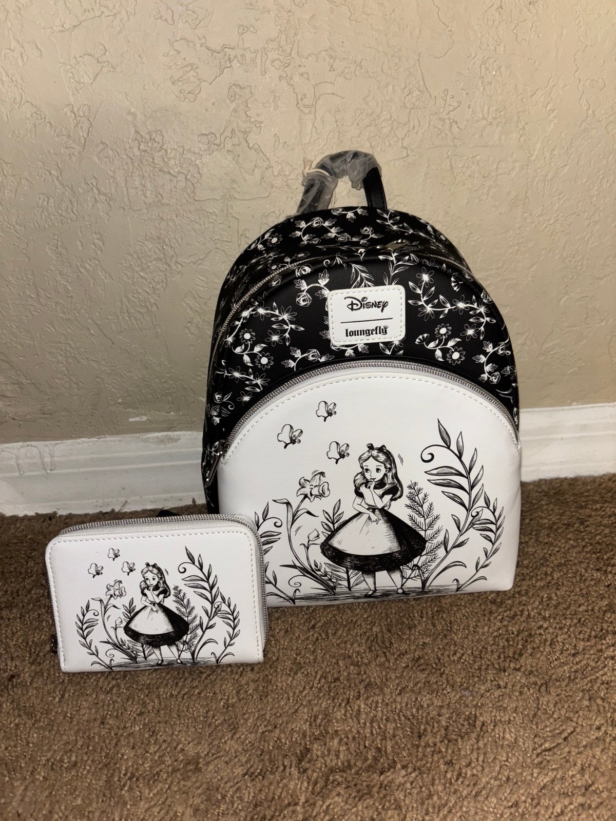 Loungefly Disney Alice In Wonderland Black & White Mini Backpack
