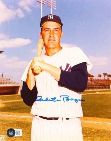 Clete Boyer New York Yankees Signed Vintage 8x10 Photo (Beckett)- Free Shipping
