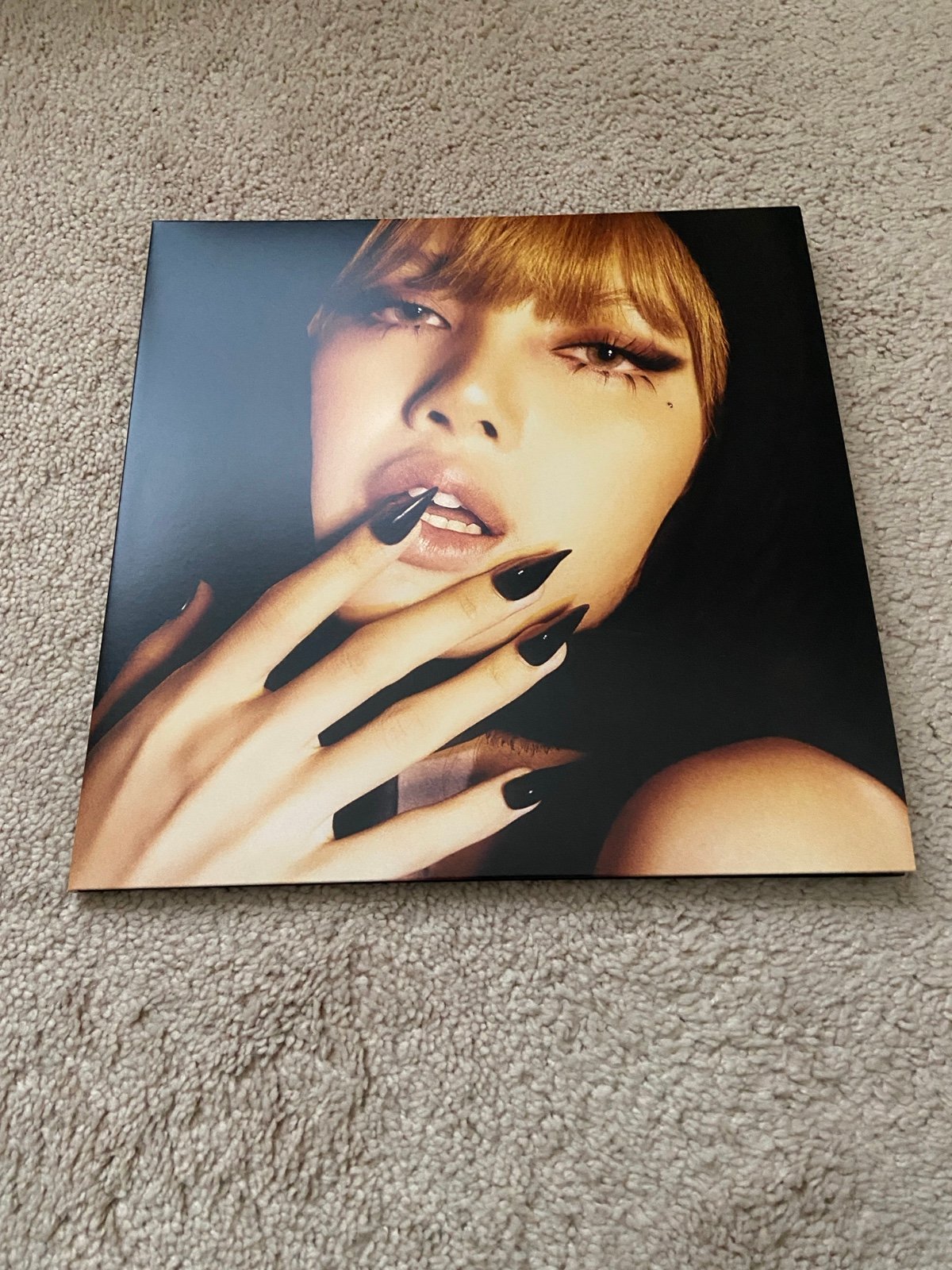 ALTER EGO LISA サイン入 vinyl blackpink レコード ALTER EGO LISA サイン入 vinyl blackpink レコード - メルカリ