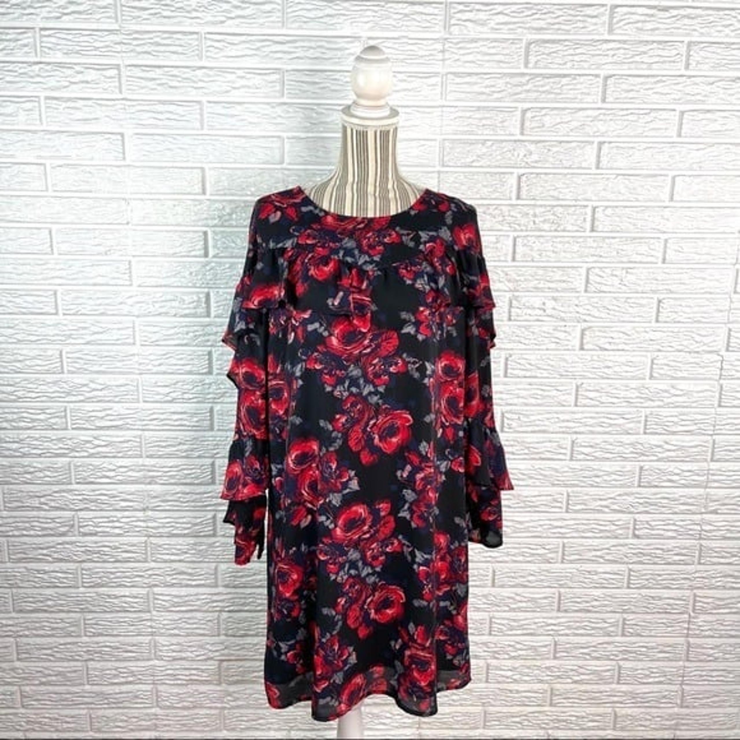Halogen Floral Ruffled Long Bell Sleeve Shift Dress Size Medium  Black Red Grey