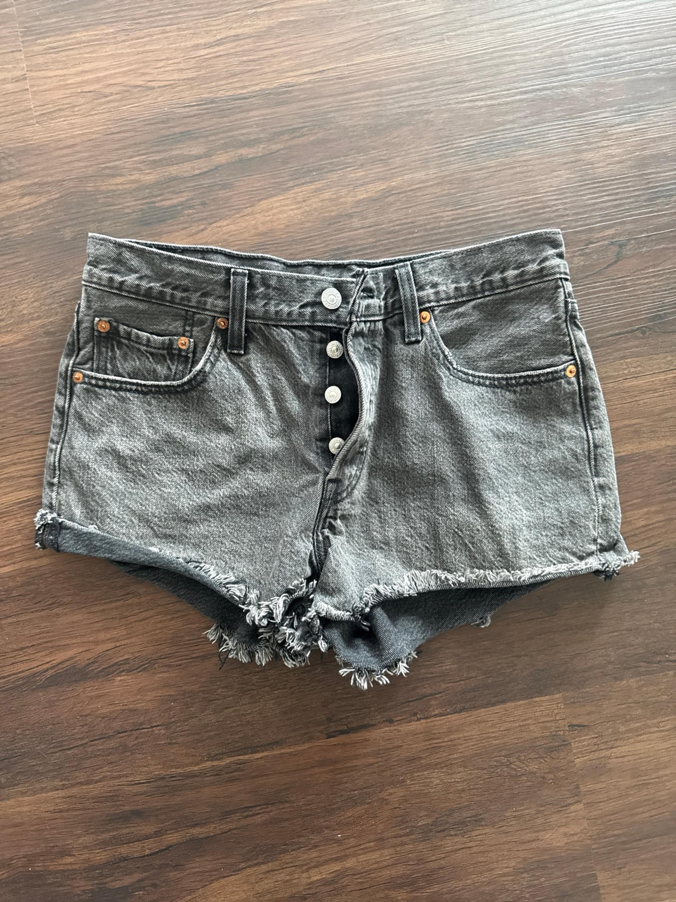 Levi’s denim shorts