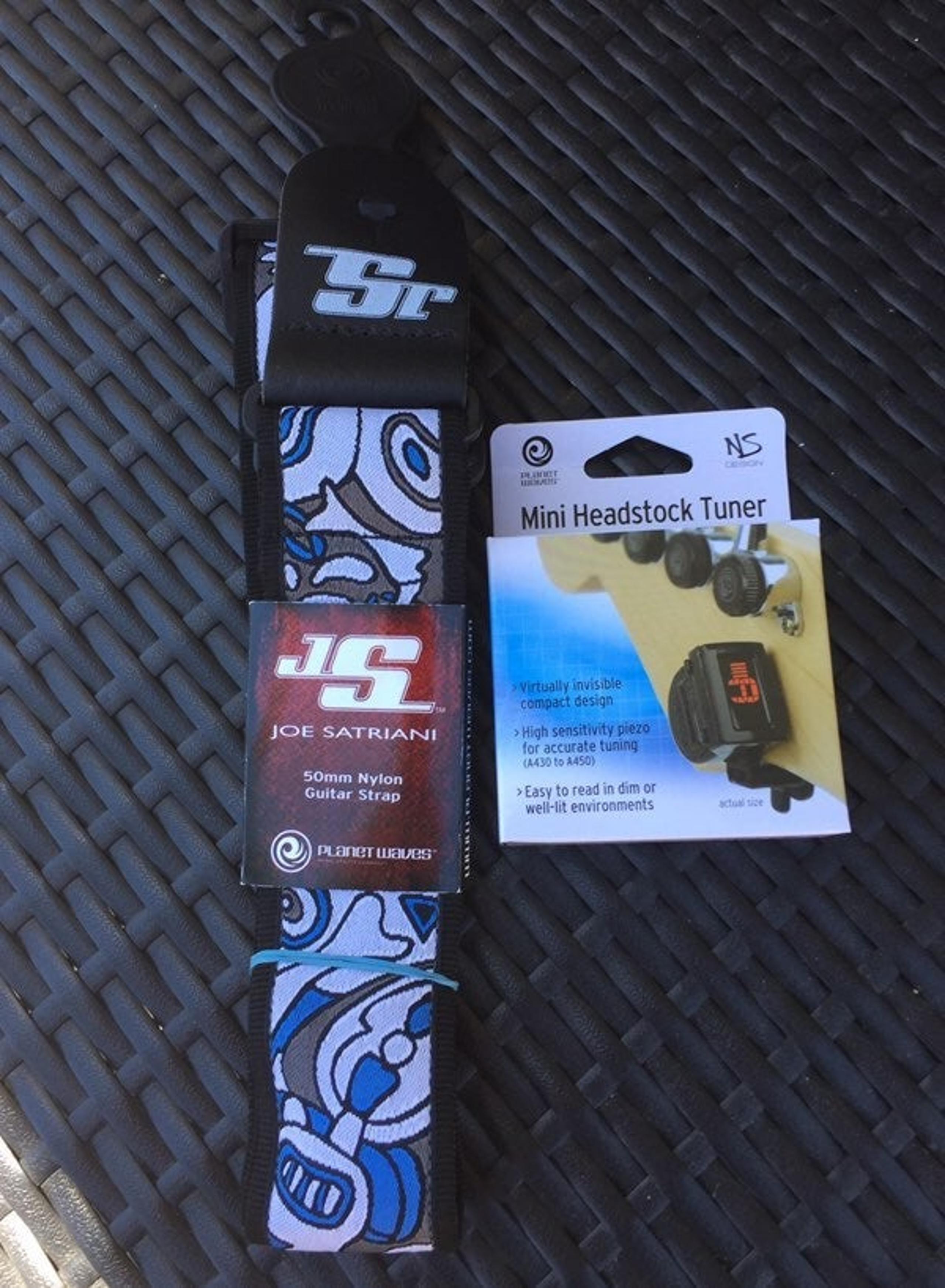 Planet Waves Satriani Strap / Tuner