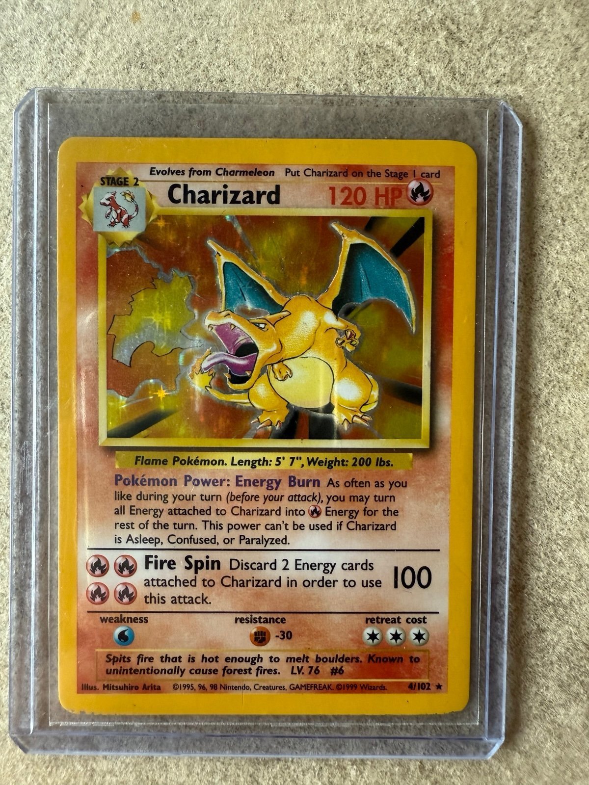 1995 Base set Charizard Halo Foil 4/102