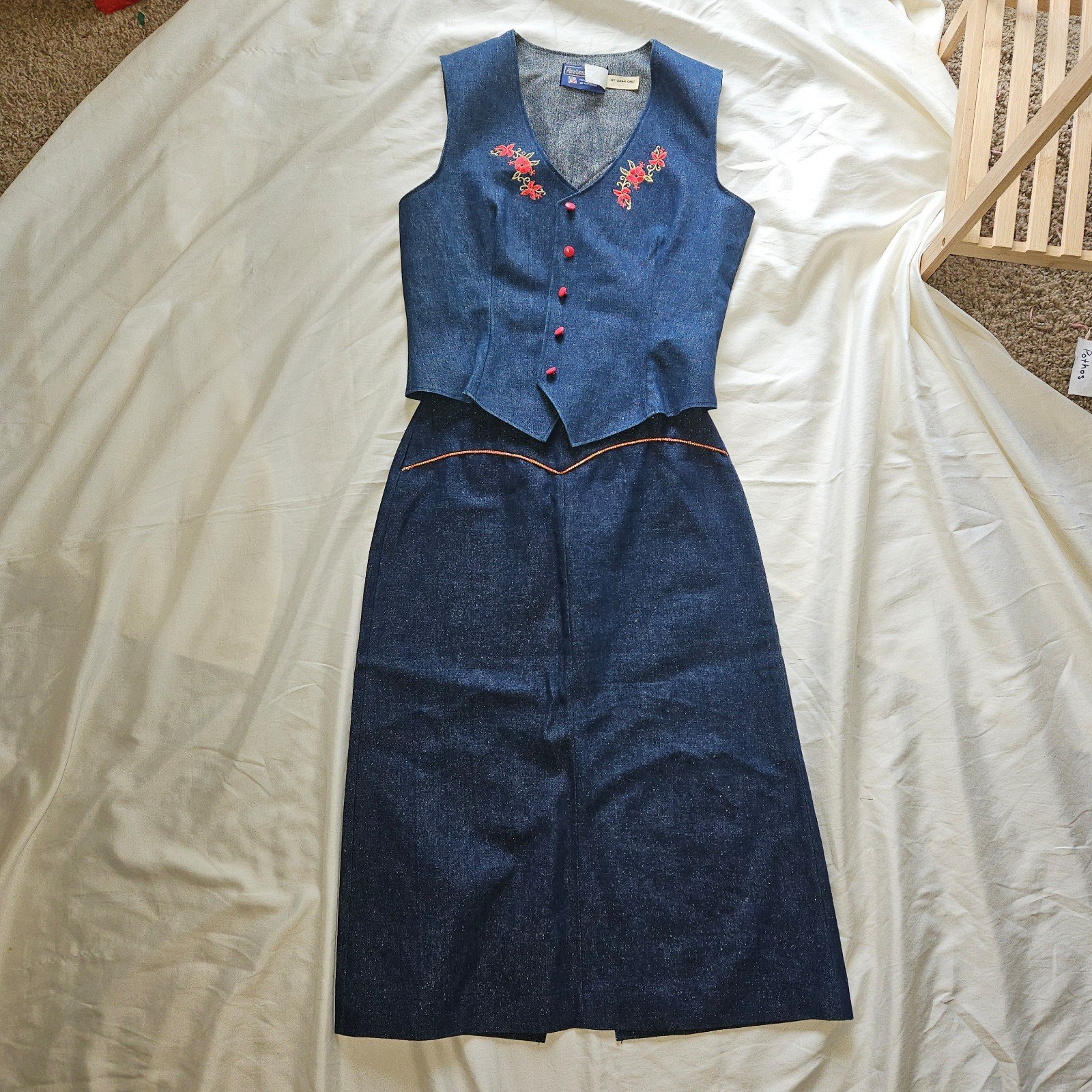 Vest and skirt western set