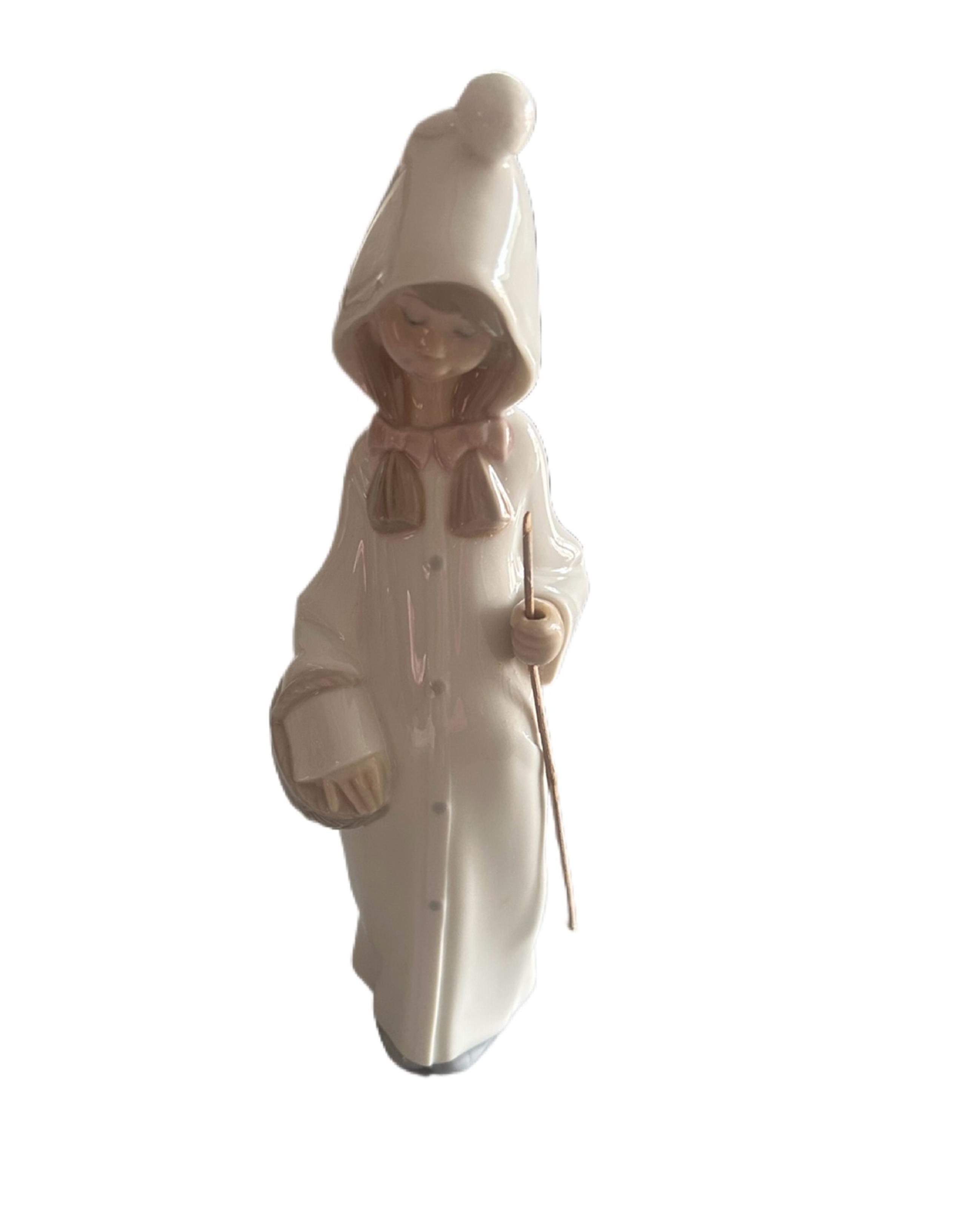 Lladro "Shepherd Girl With Walking Stick" or "Girl with Basket" Figurine #894154