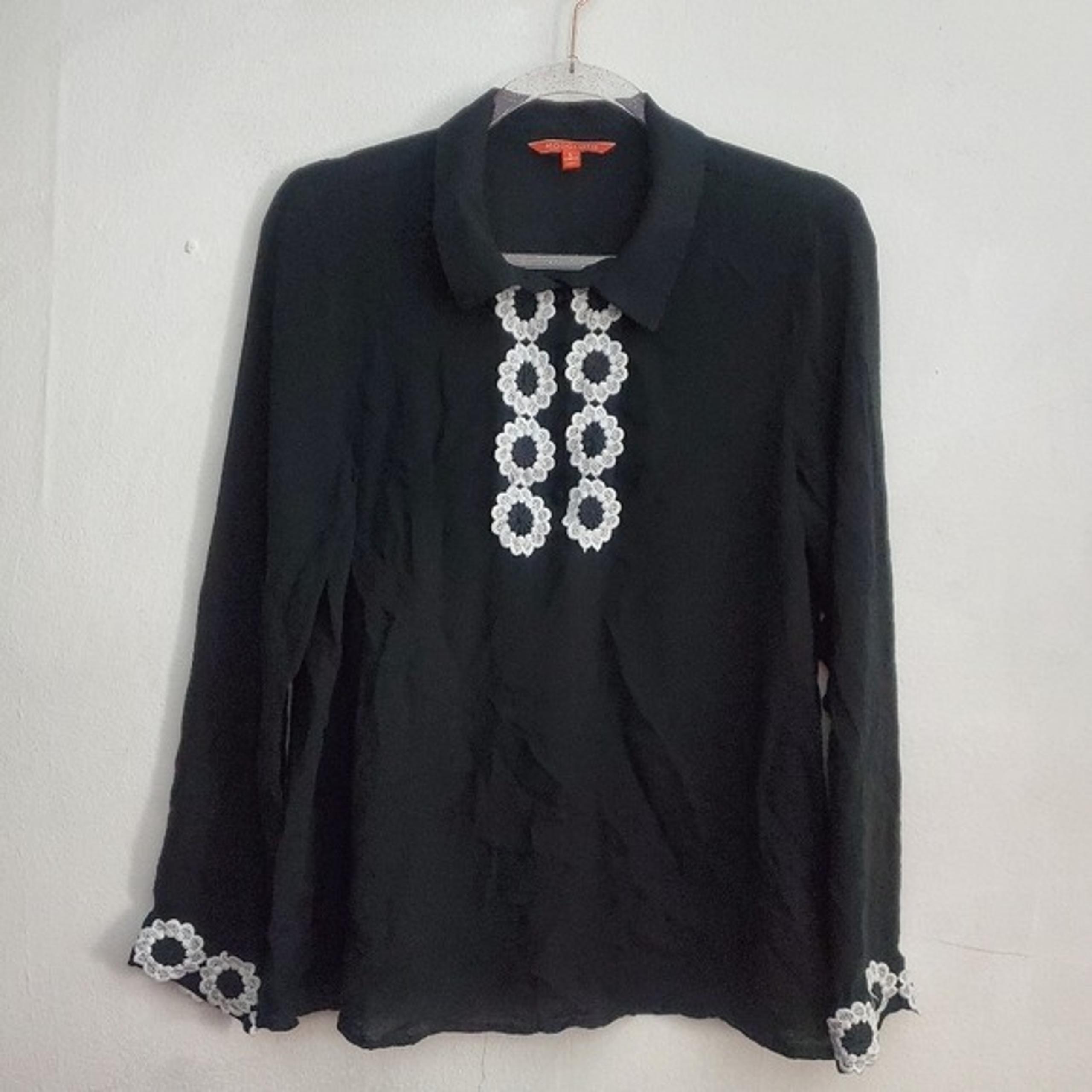 ModCloth Black & White Embroidered Blouse