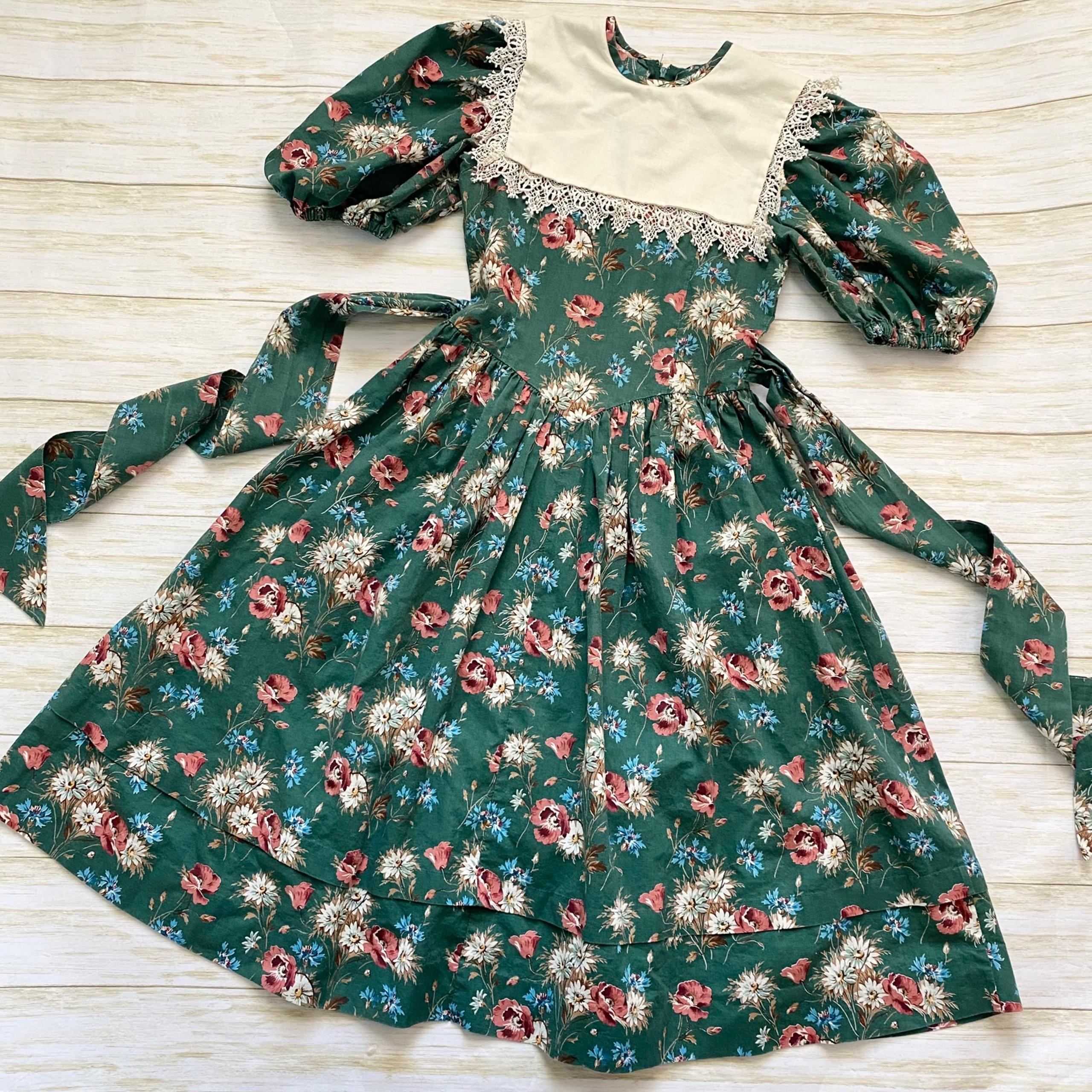 Vintage Floral Collared Cottagecore Girls Dress