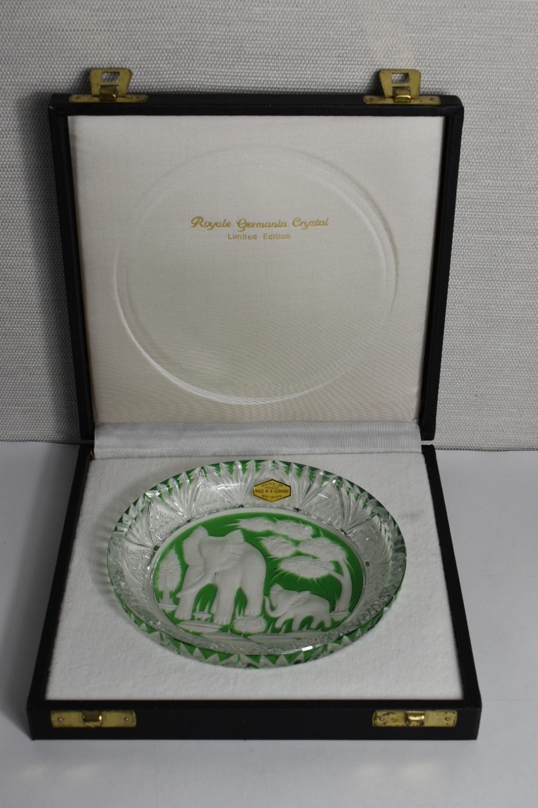Royale Germania Crystal 1972 Mother and Baby Elephant Plate #179 LE with Case