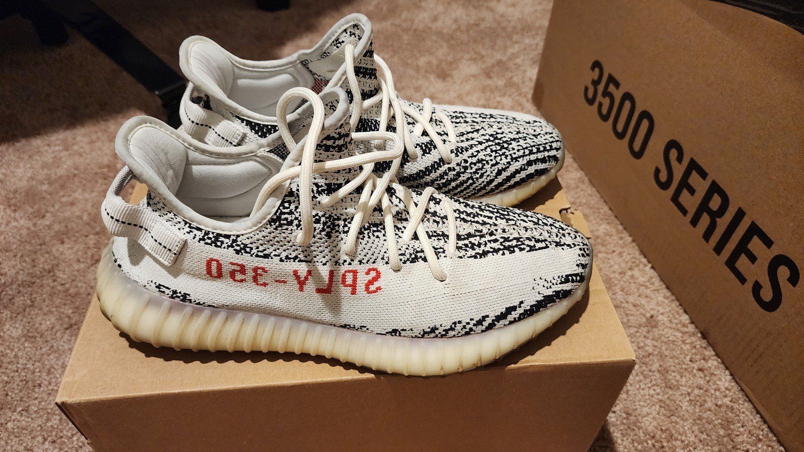 Yeezy 350 zebra