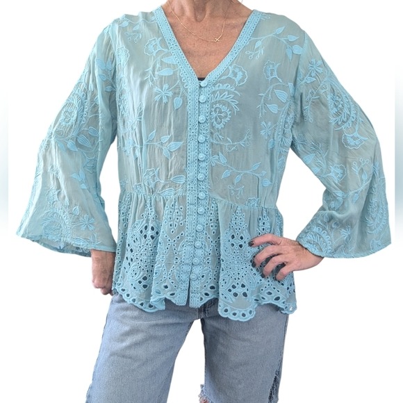 Johnny Was Reveka Embroidered Teal Flirty Eyelet Embroidered Blouse Size M