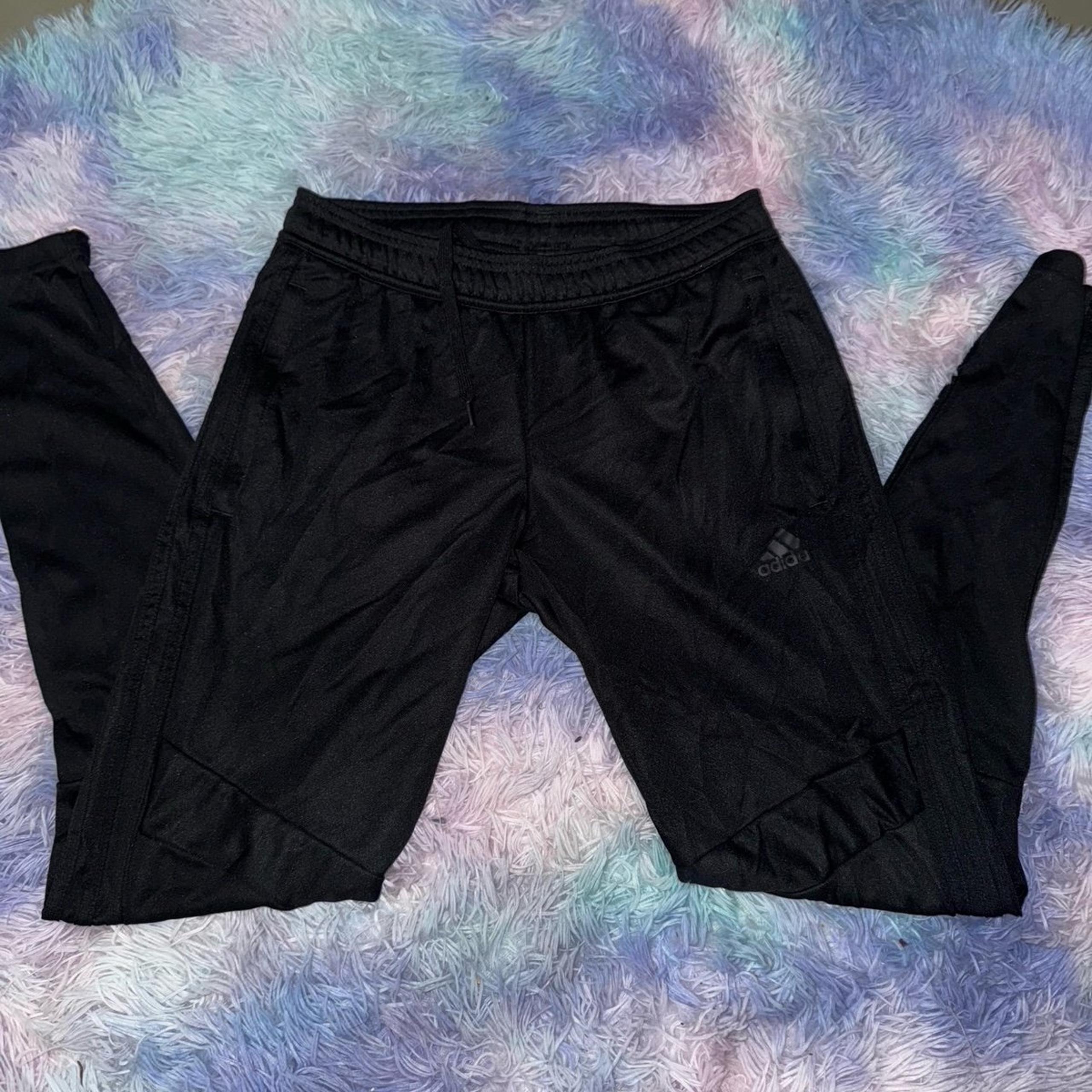 Adidas track pants women’s small
