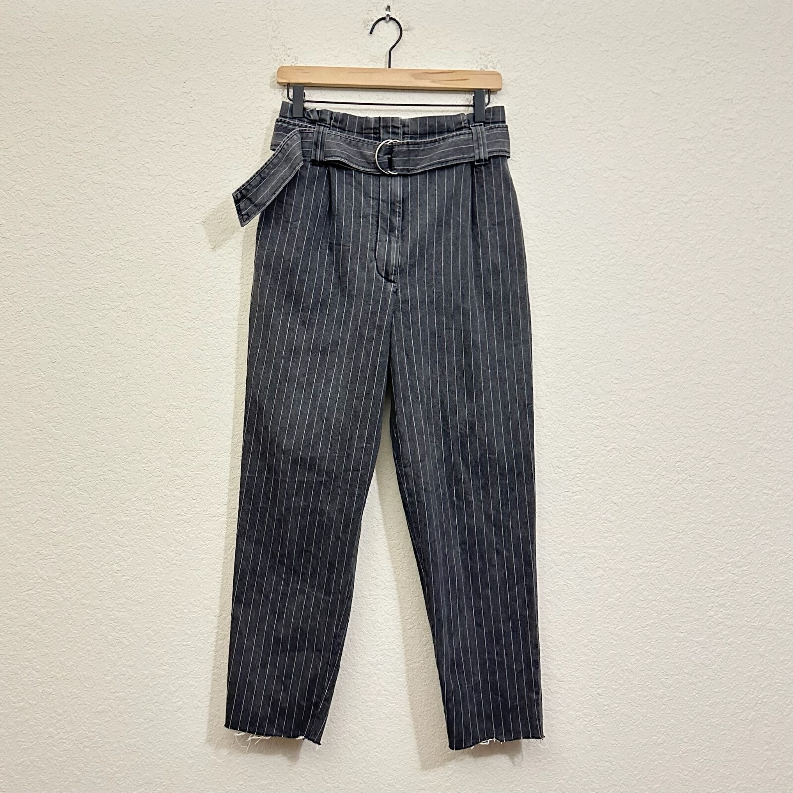 GRLFRND Lana Paperbag Jeans Charcoal Pinstriped HR Belted Frayed