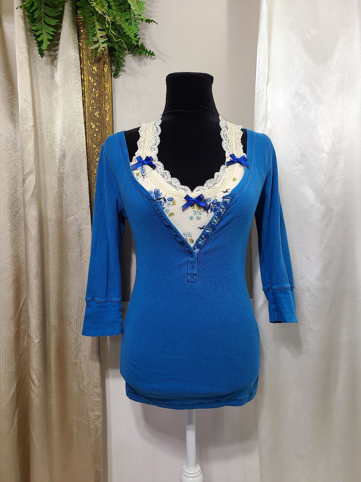 ON HOLD ♡ Y2k ♡ Aeropostale Blue Button Down Henley  Layering Top