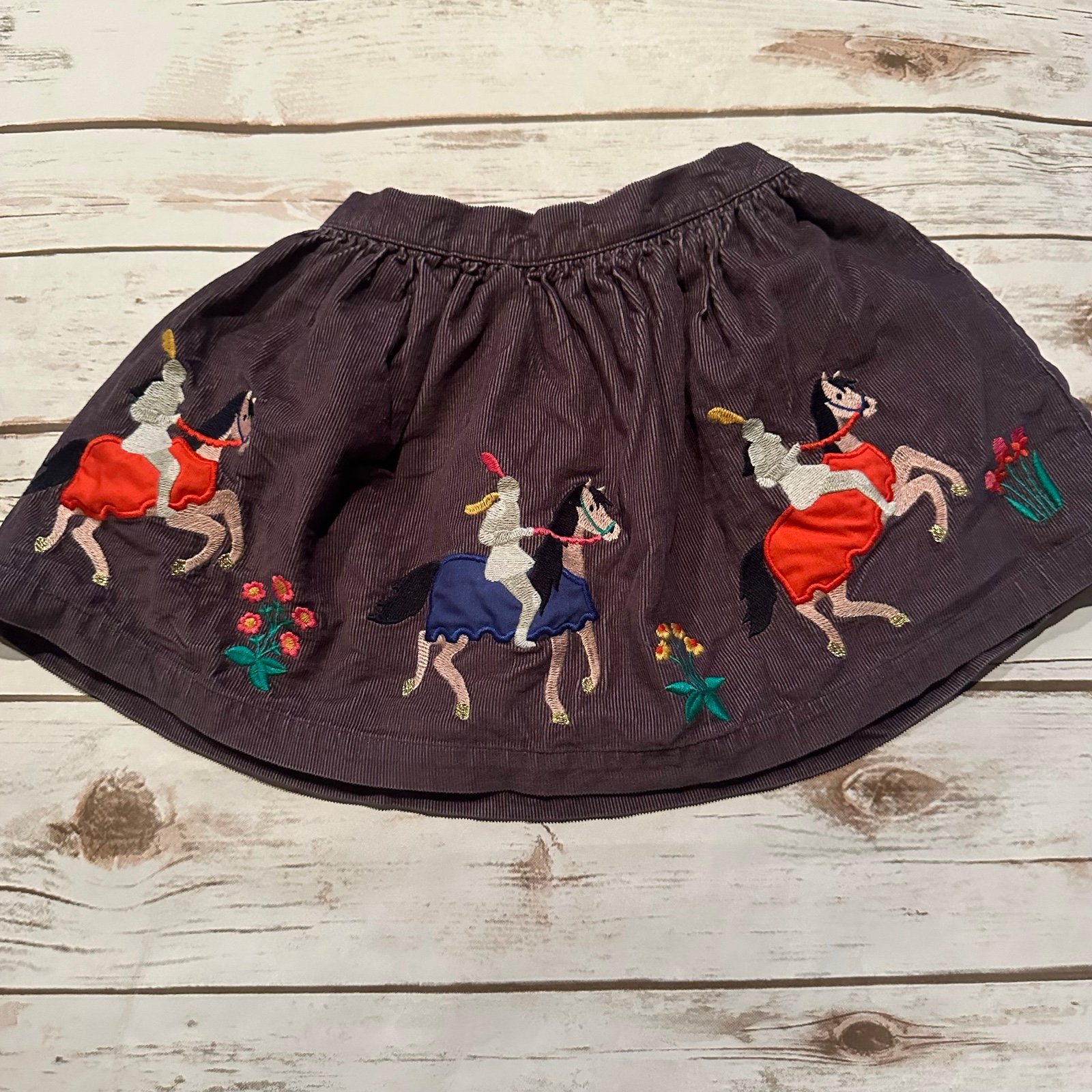Mini boden knight cord skirt