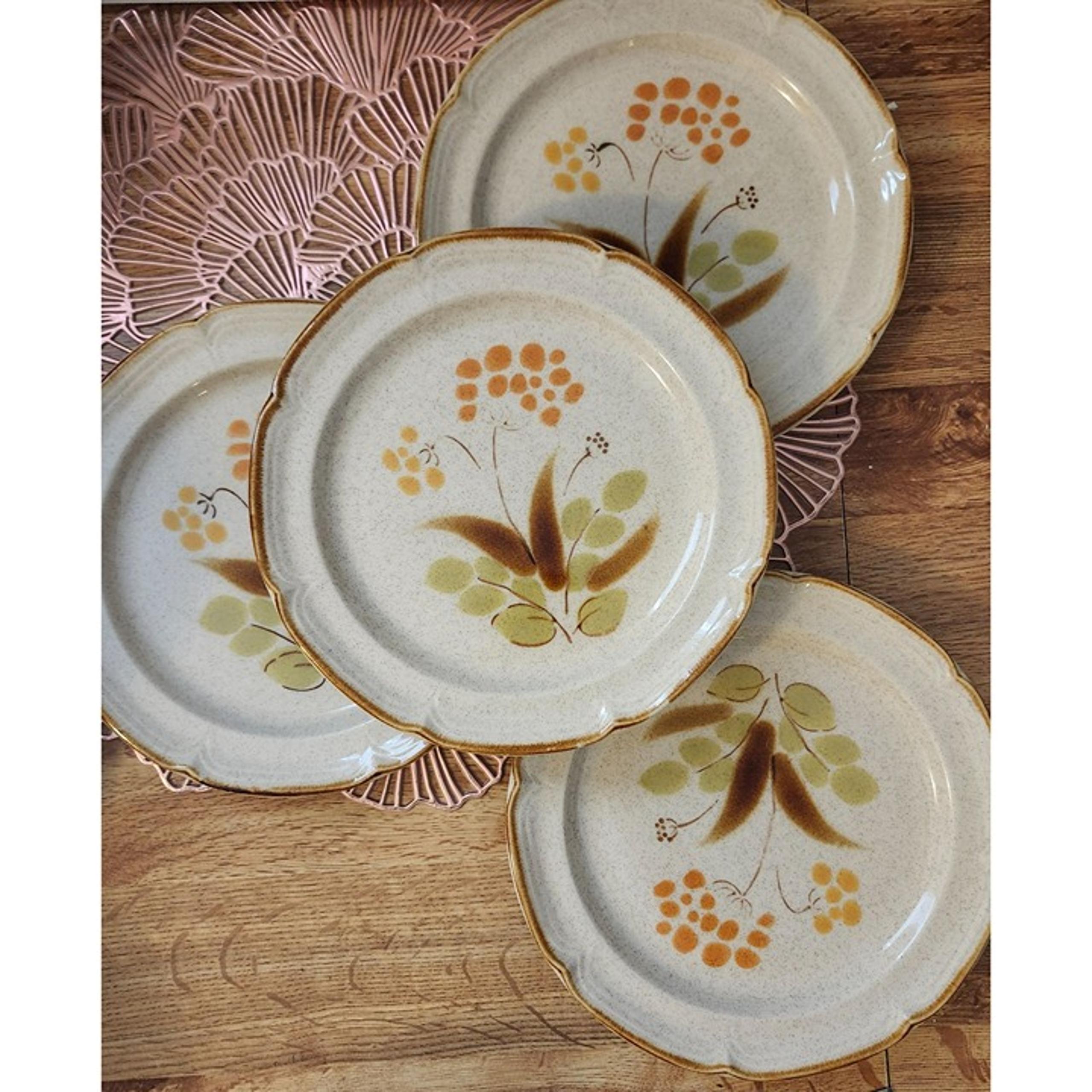 4- Vintage Stoneware 7.5" Salad Plates The Classics Hearthside Somerset Japan Re