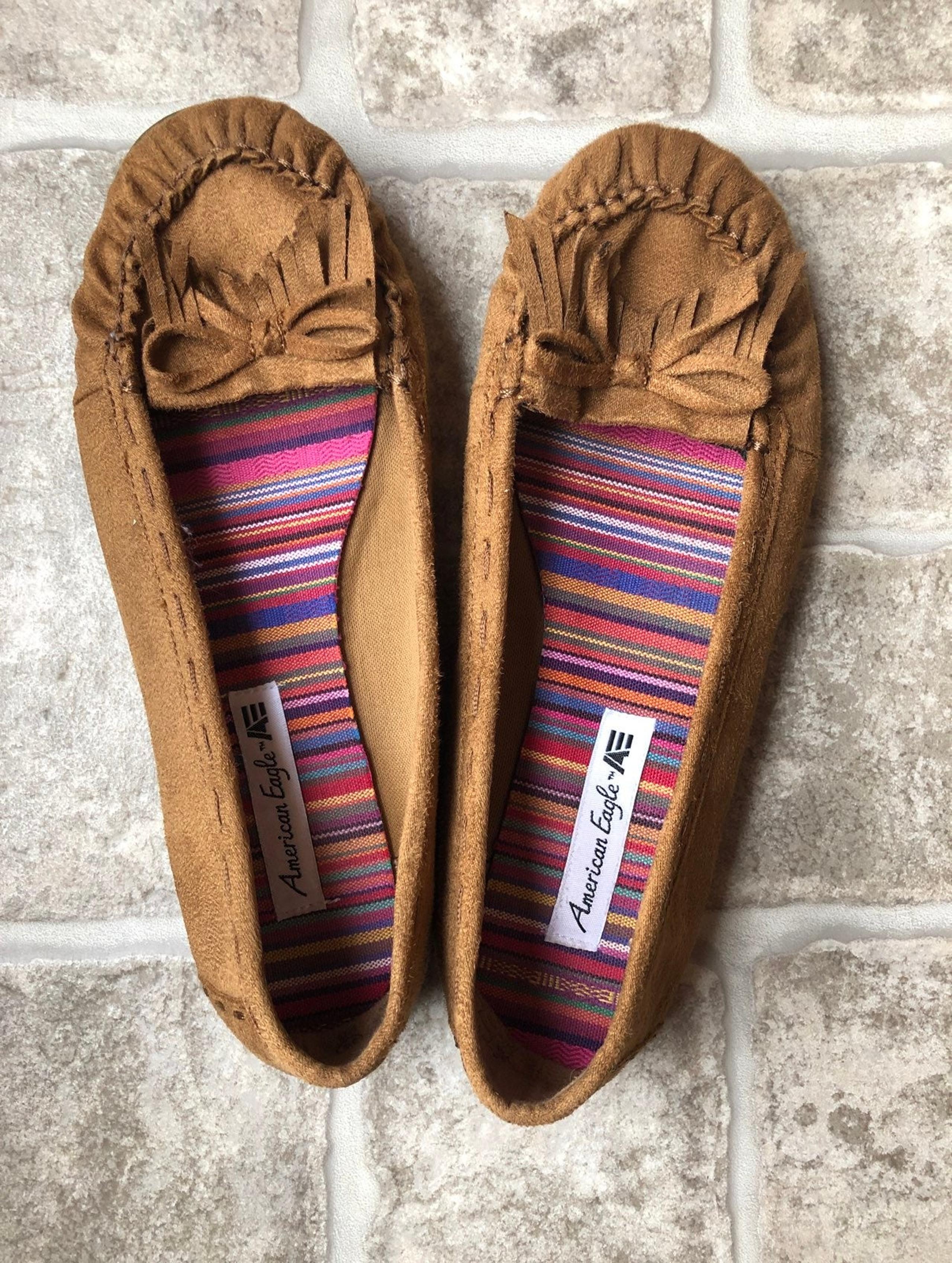 American Eagle slip on mocs